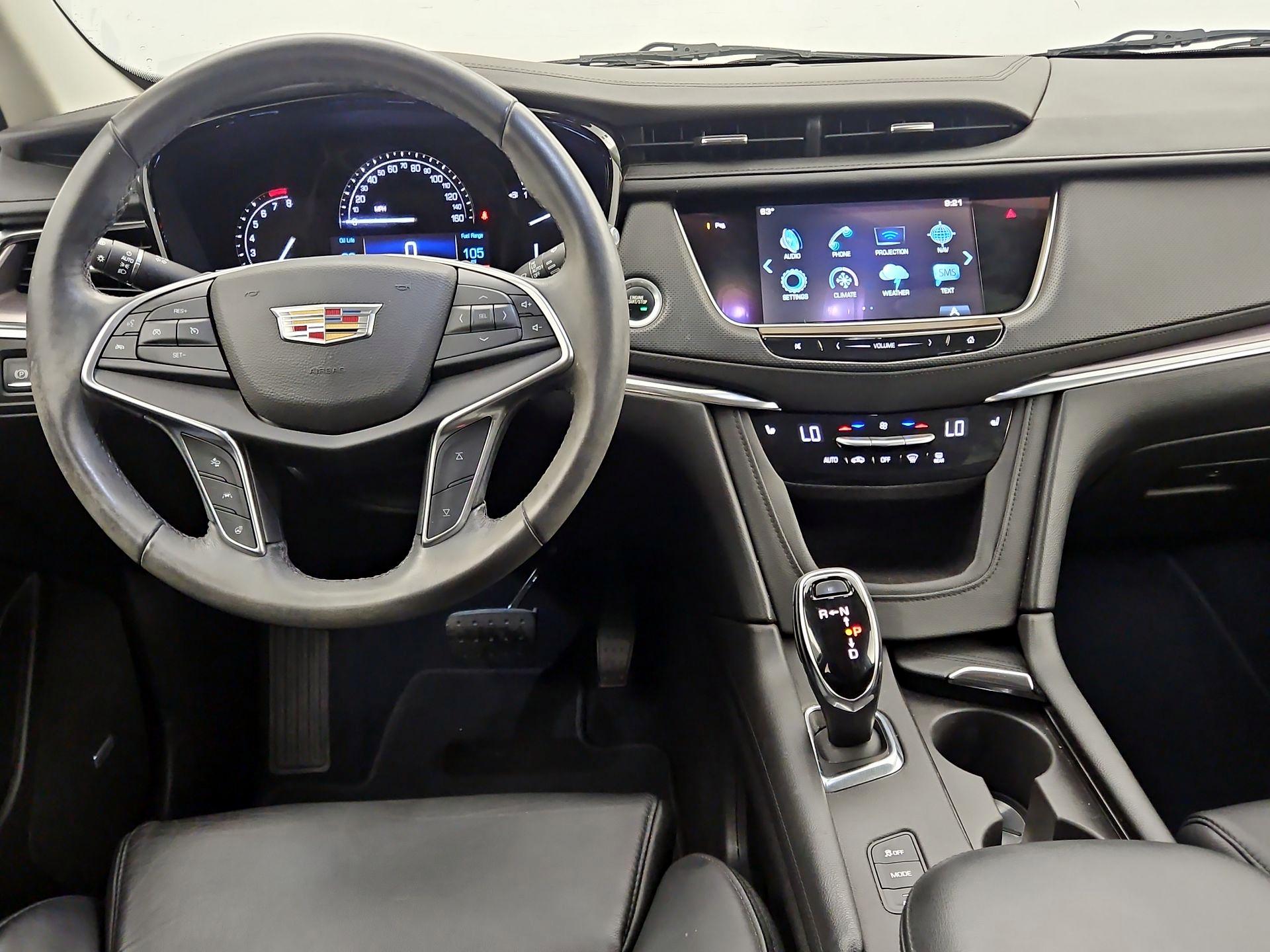 Thumbnail: 2017 Cadillac XT5 - 10