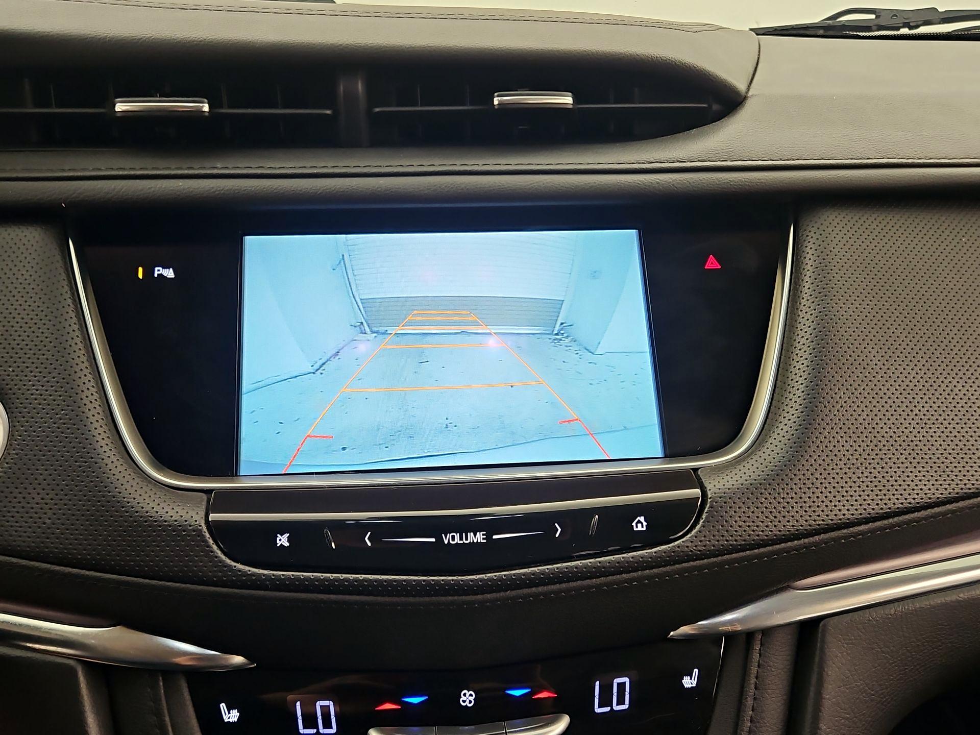 Thumbnail: 2017 Cadillac XT5 - 14