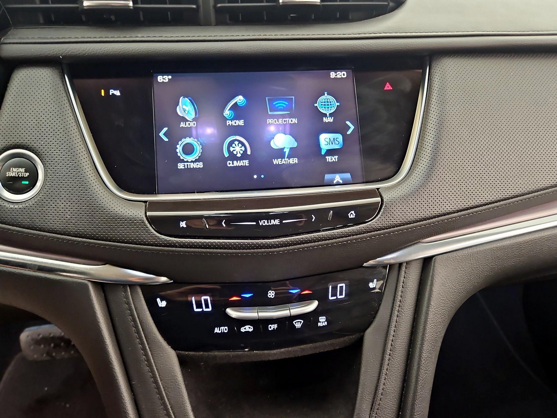 Thumbnail: 2017 Cadillac XT5 - 15