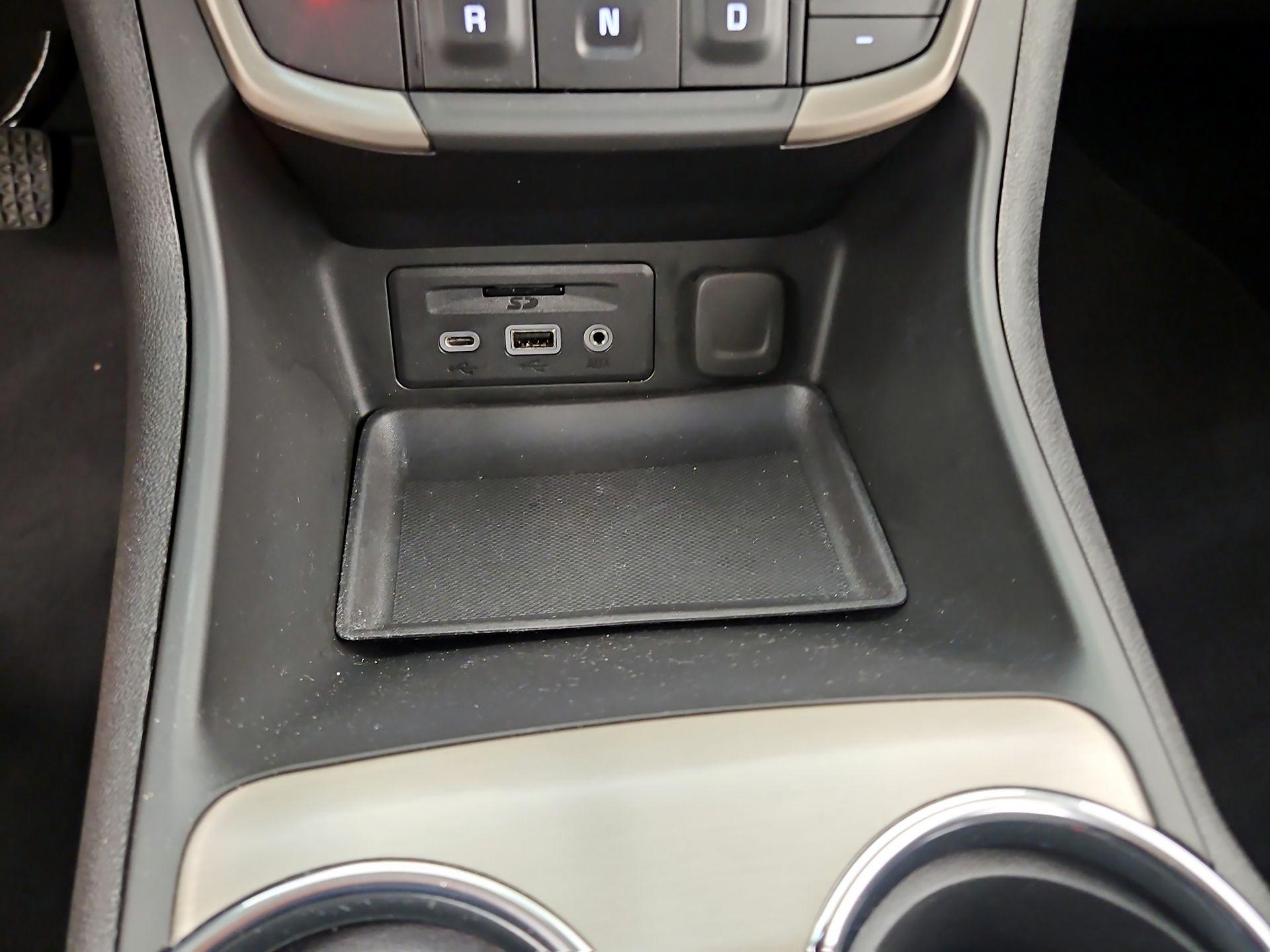 Thumbnail: 2023 GMC Terrain - 18
