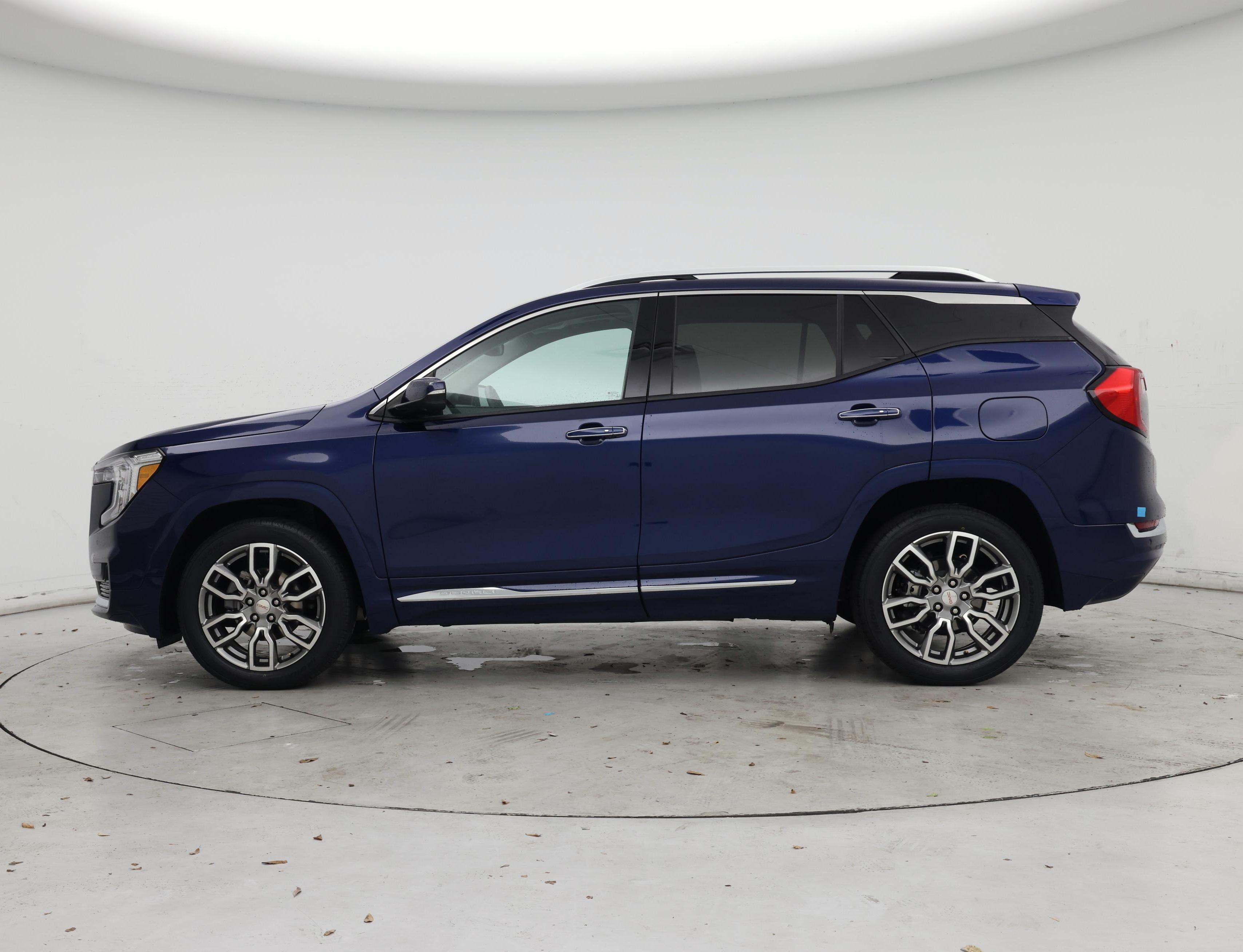 Thumbnail: 2023 GMC Terrain - 3