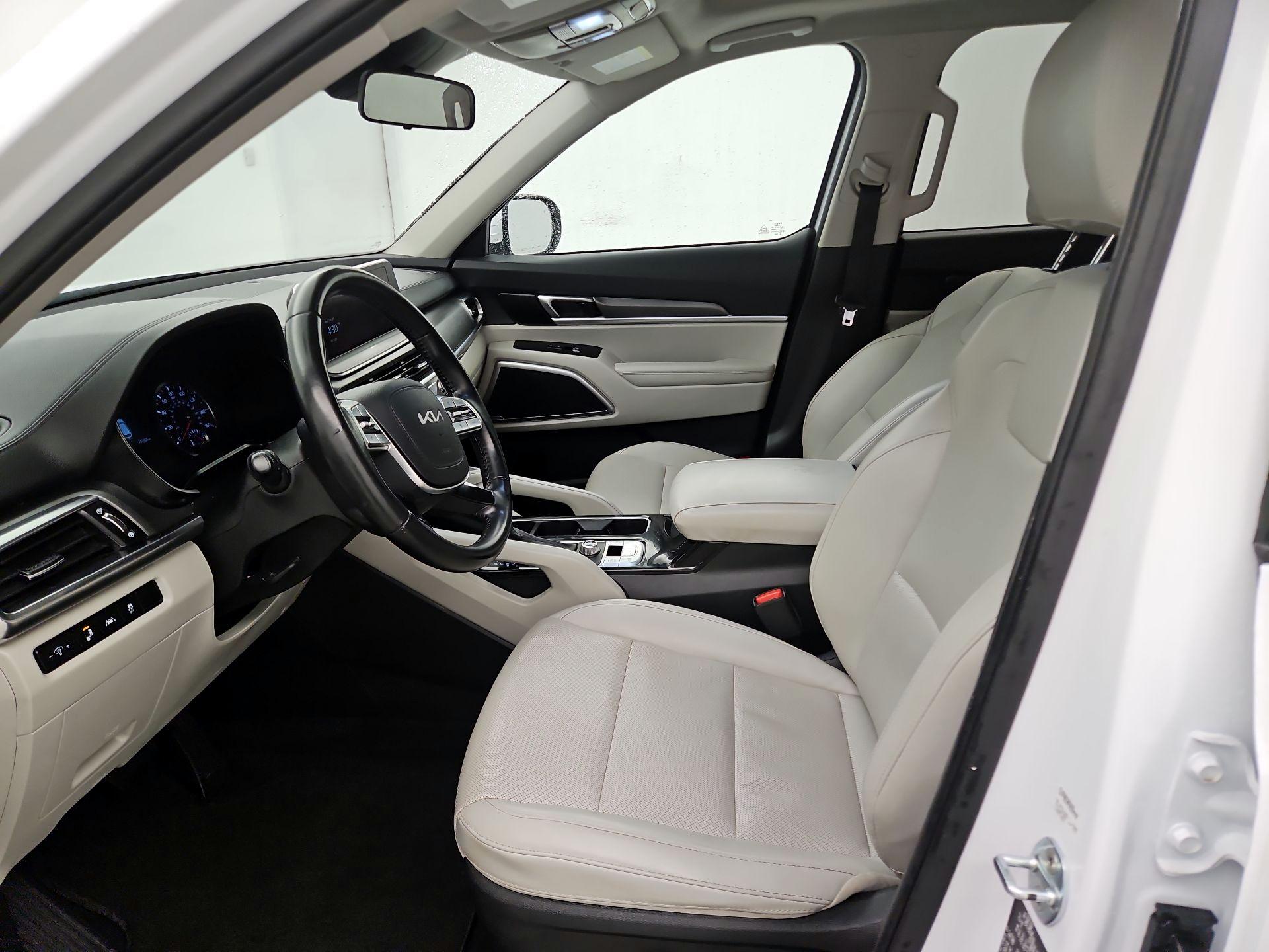 Thumbnail: 2022 Kia Telluride - 11