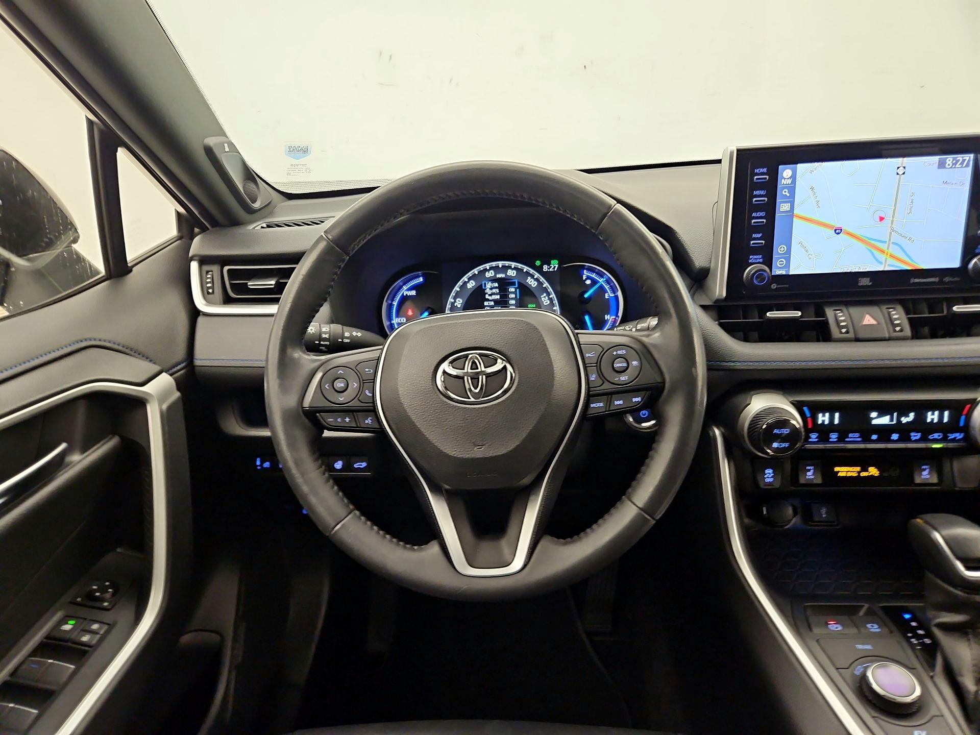 Thumbnail: 2020 Toyota RAV4 - 10