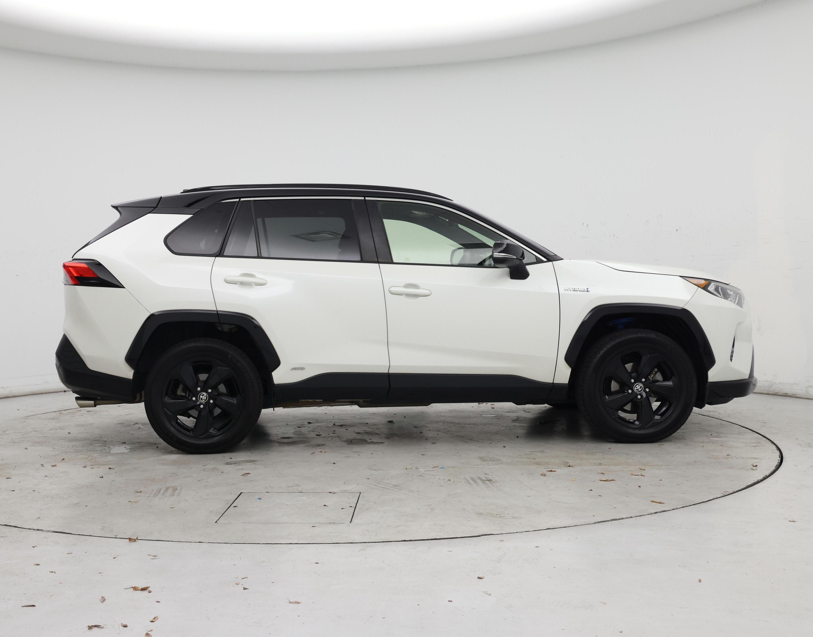 Thumbnail: 2020 Toyota RAV4 - 7