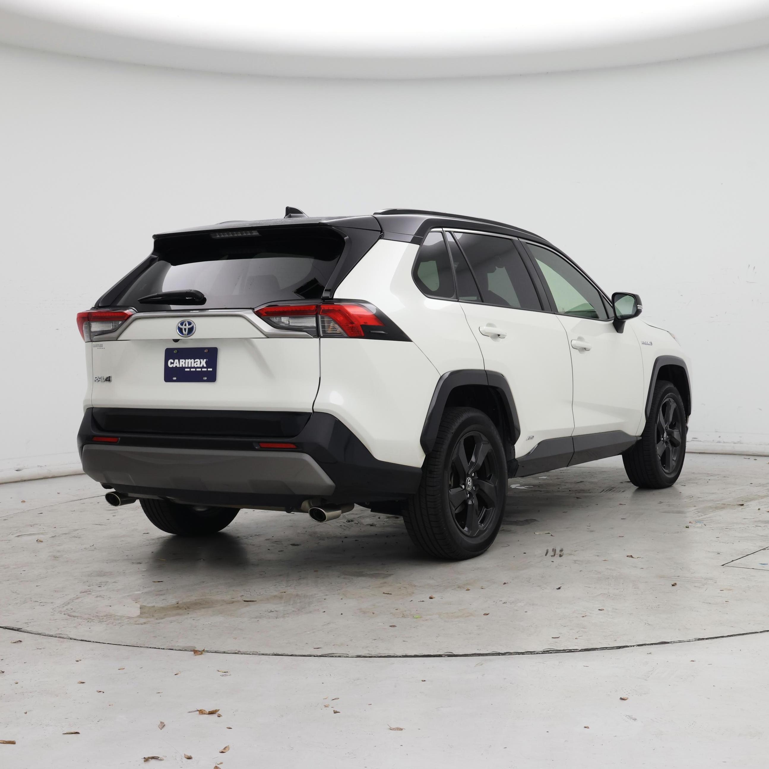Thumbnail: 2020 Toyota RAV4 - 8