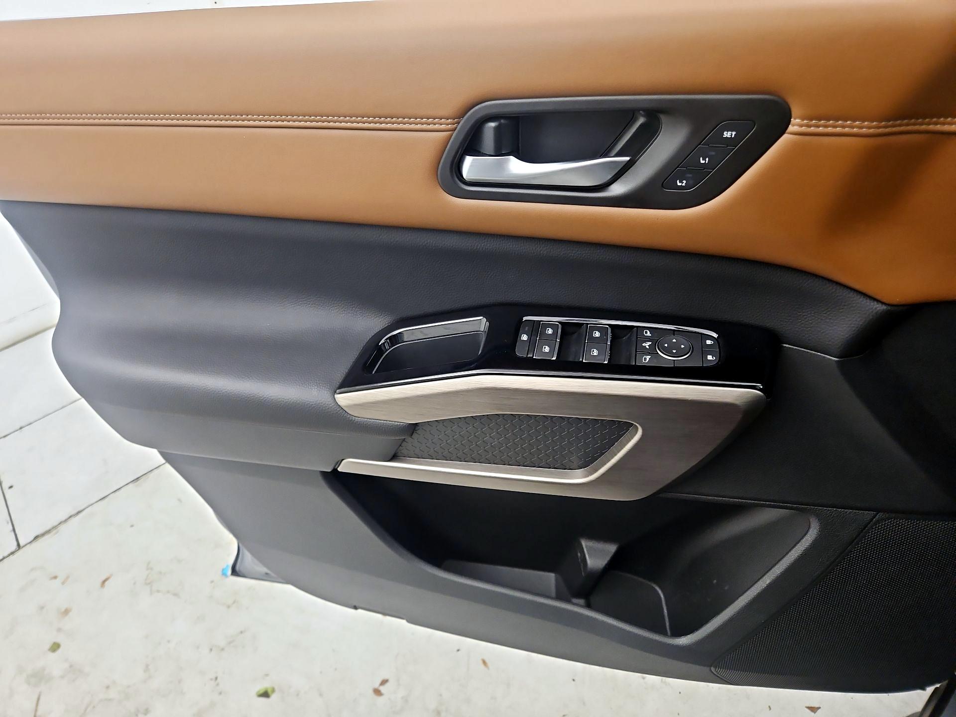 Thumbnail: 2024 Nissan Pathfinder - 12