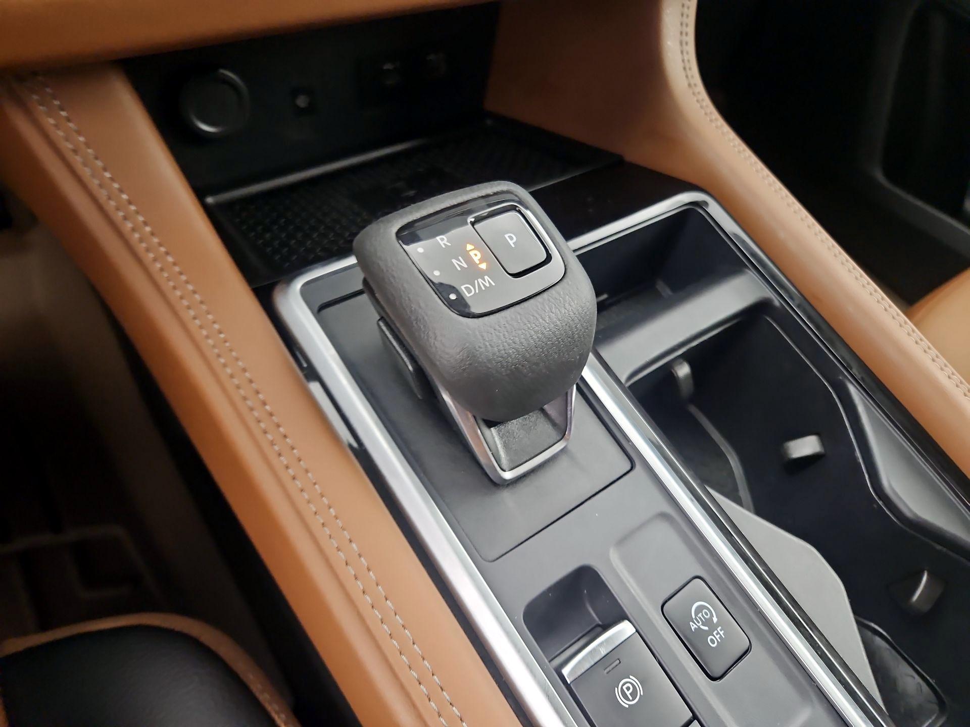 Thumbnail: 2024 Nissan Pathfinder - 17