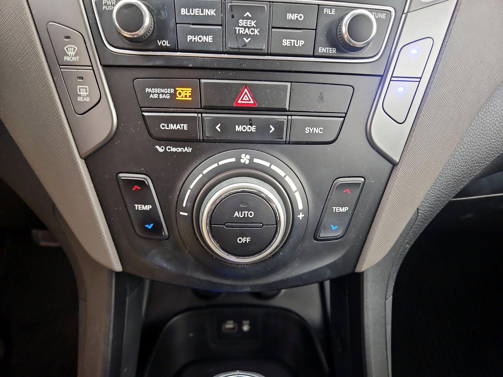 Thumbnail: 2018 Hyundai Santa Fe - 17