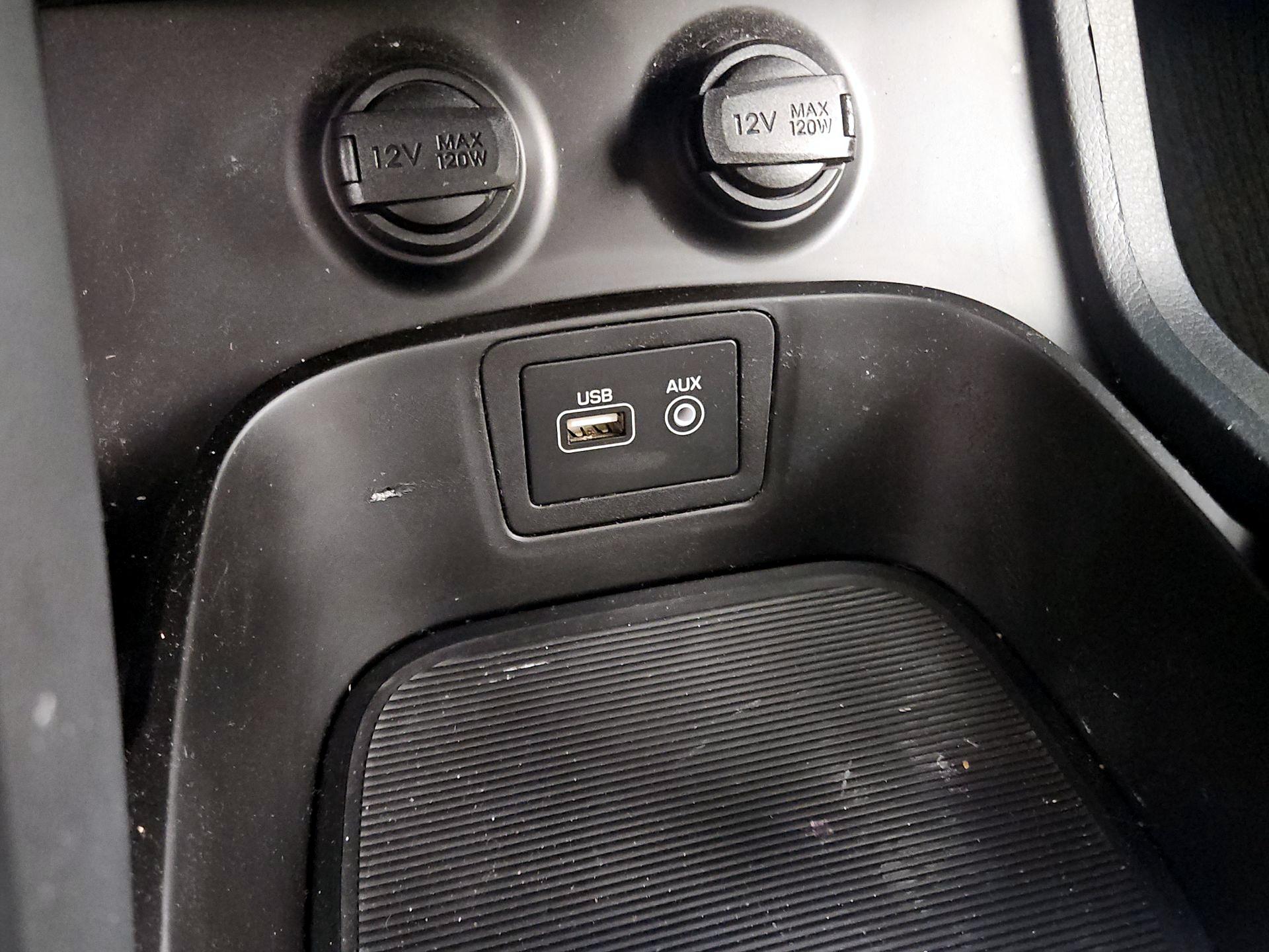 Thumbnail: 2018 Hyundai Santa Fe - 19