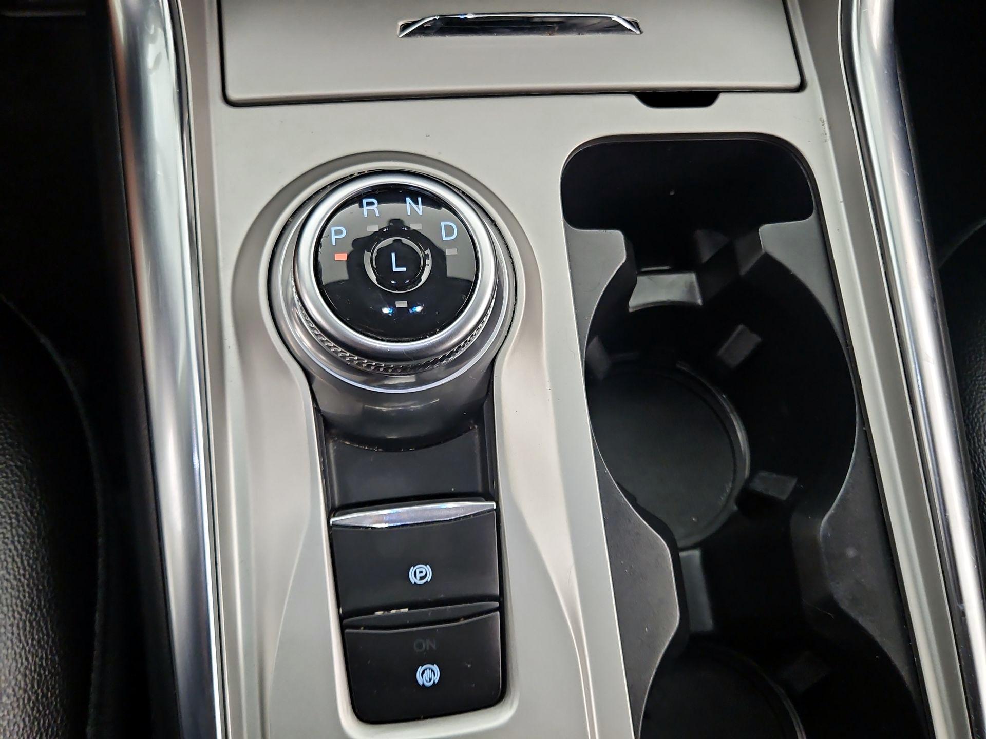 Thumbnail: 2021 Ford Explorer - 18