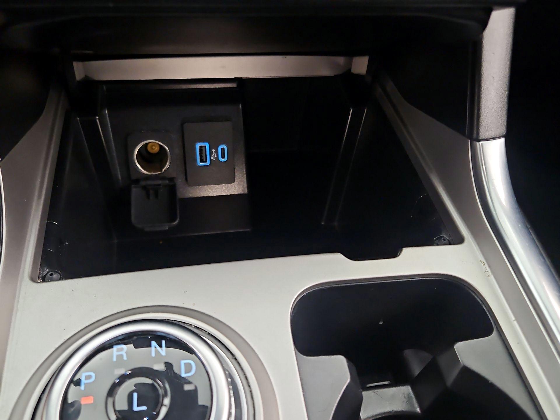 Thumbnail: 2021 Ford Explorer - 19