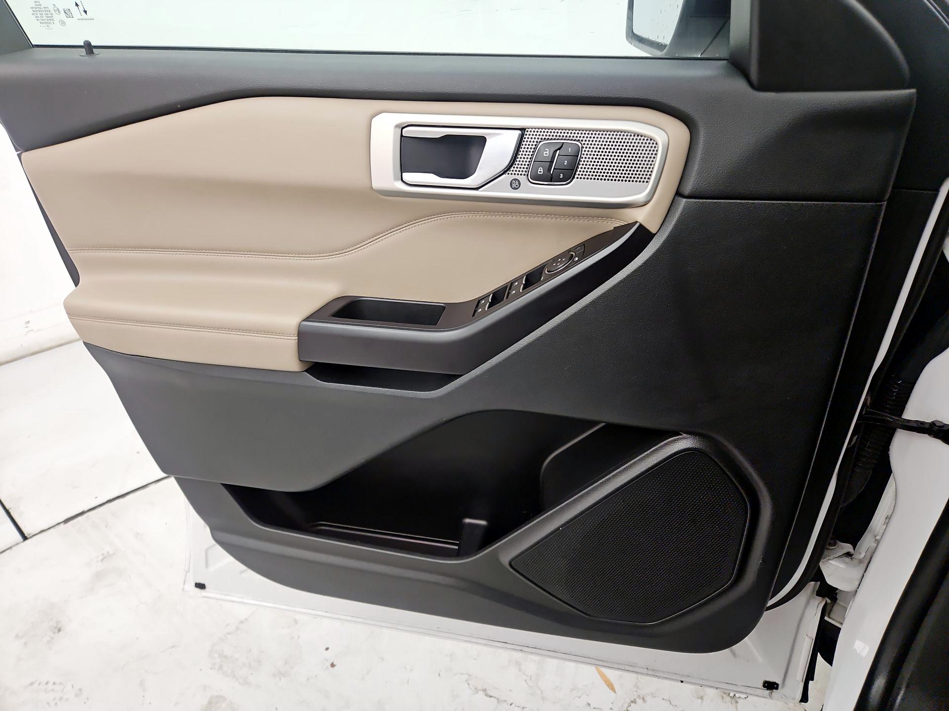 Thumbnail: 2020 Ford Explorer - 12