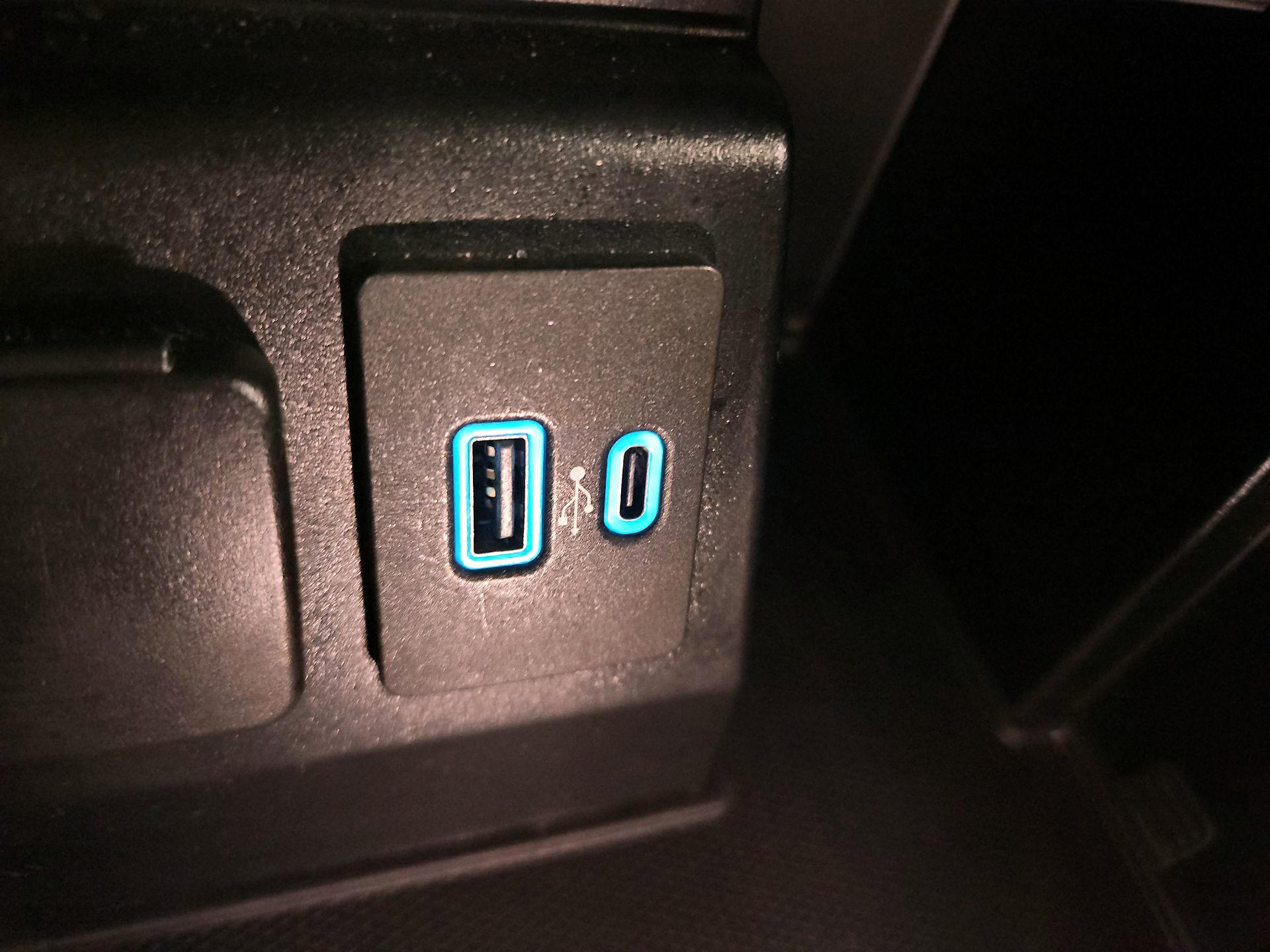 Thumbnail: 2020 Ford Explorer - 19