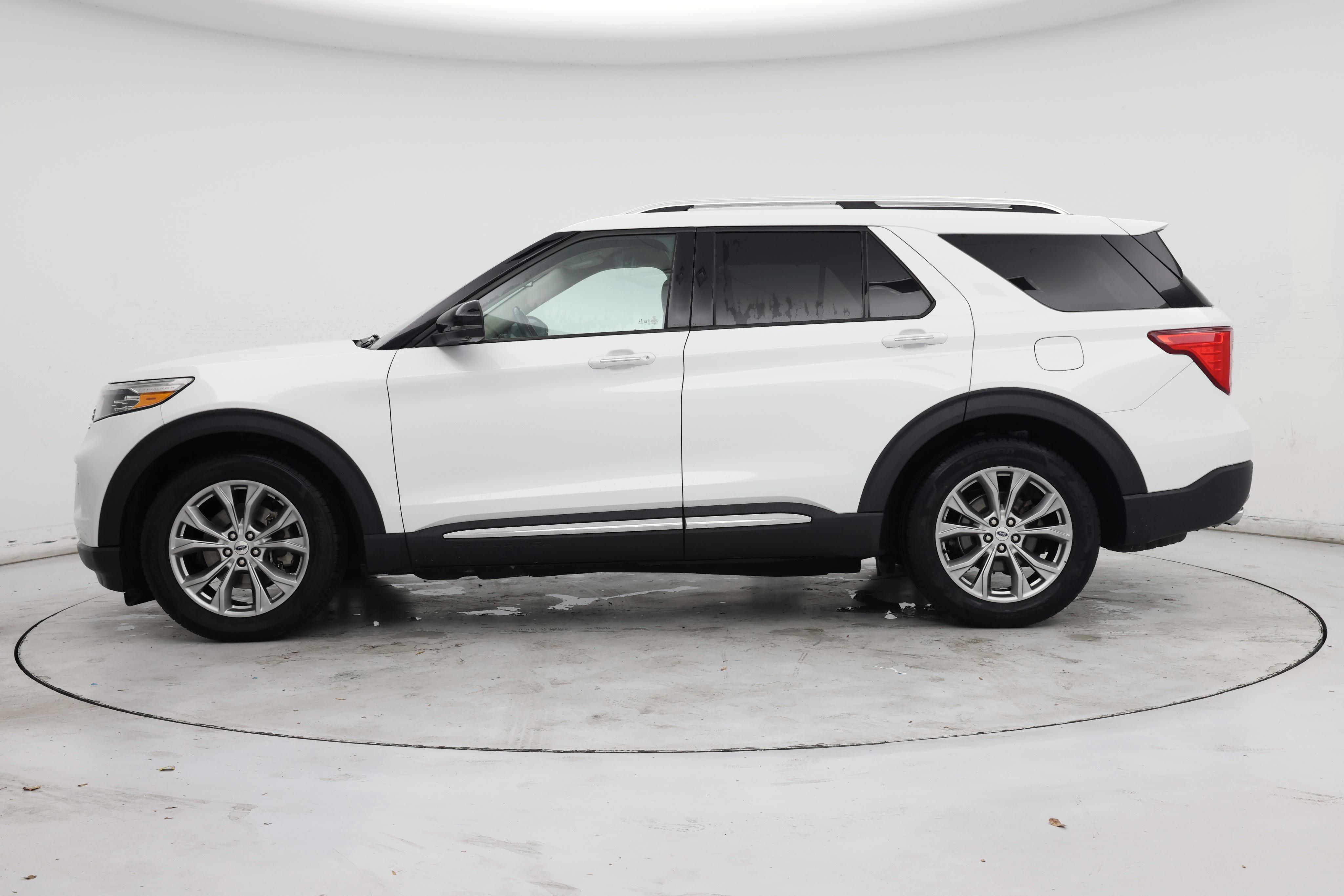 Thumbnail: 2020 Ford Explorer - 3