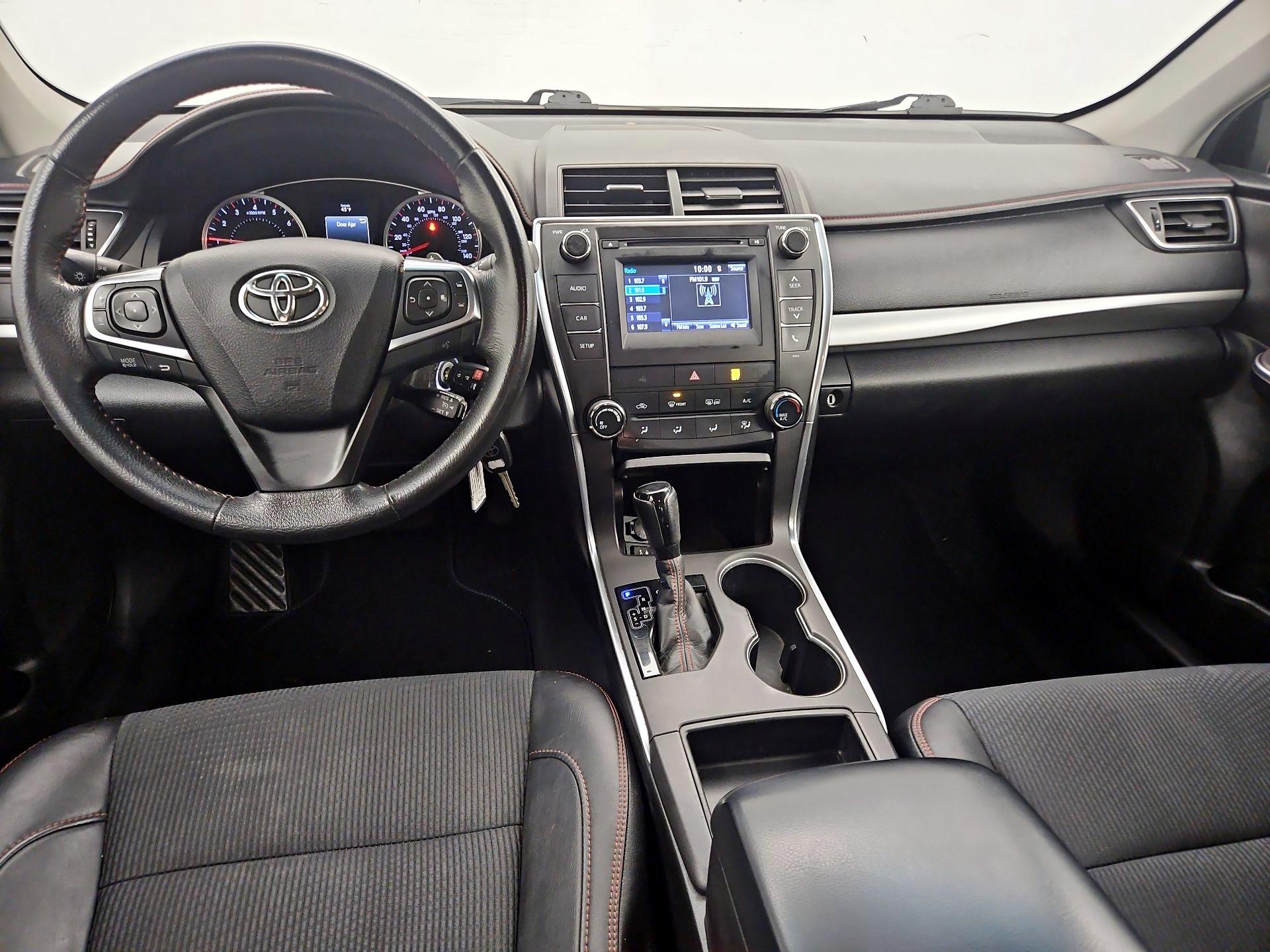 Thumbnail: 2017 Toyota Camry - 9