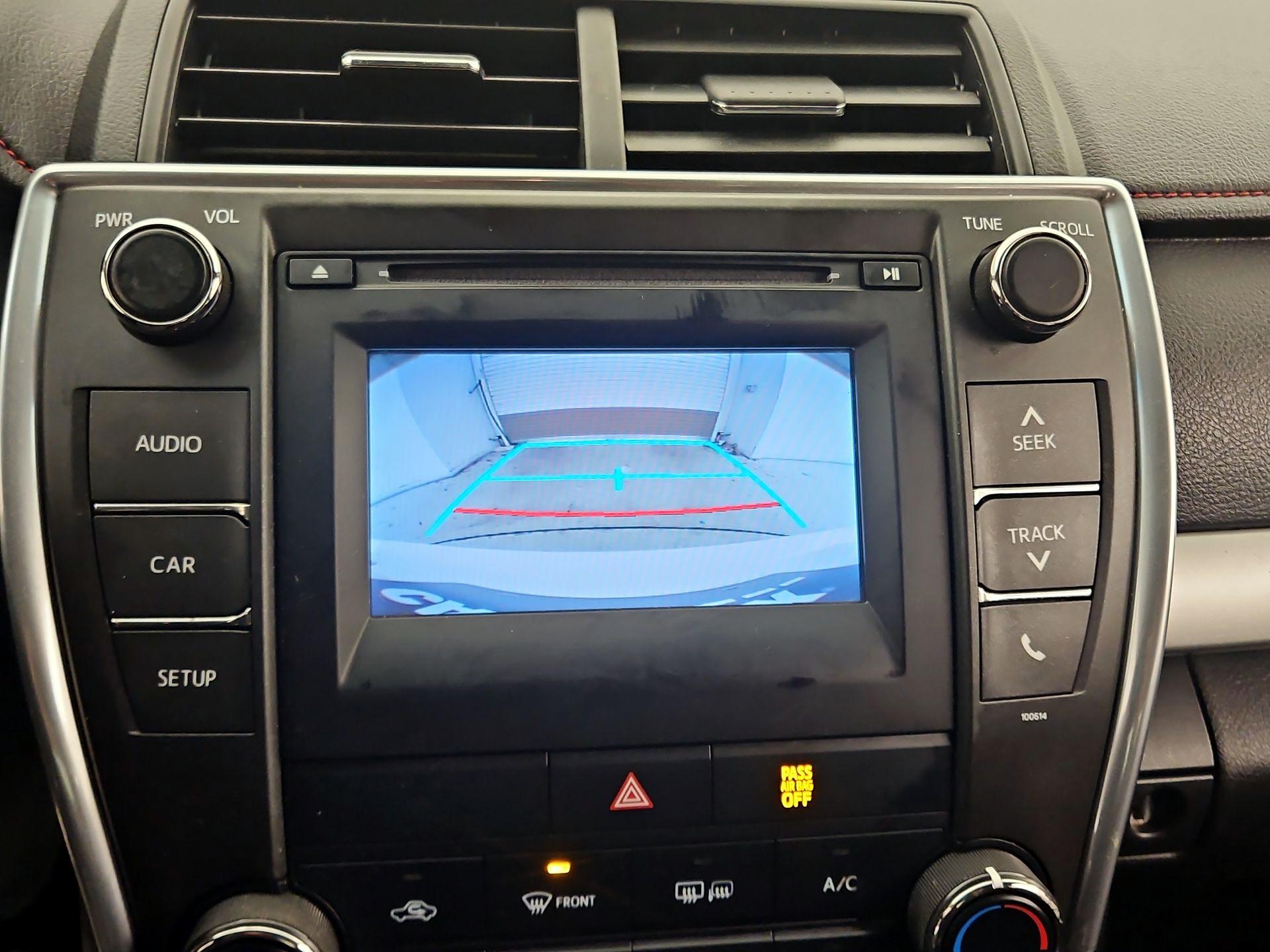 Thumbnail: 2017 Toyota Camry - 14