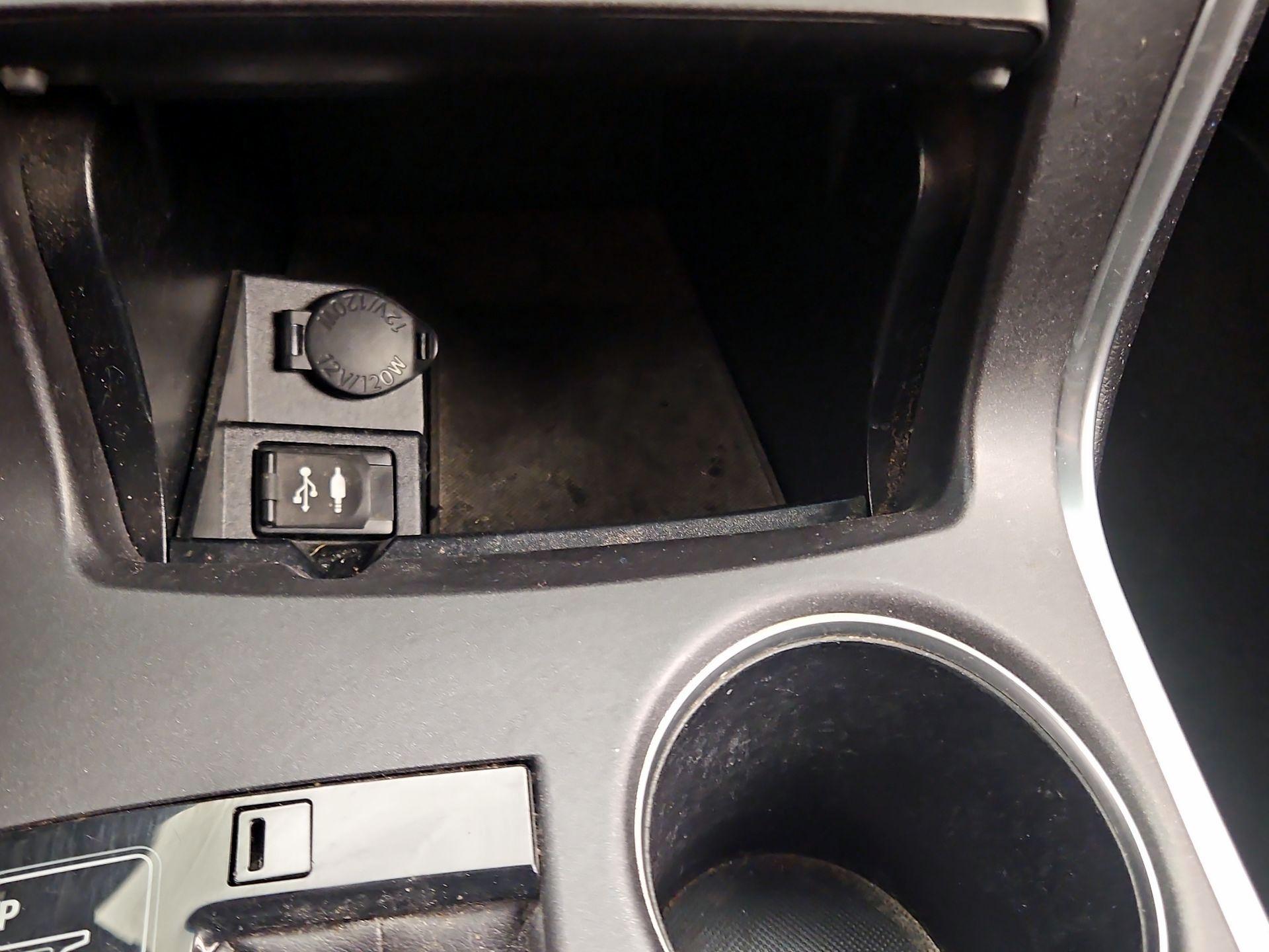 Thumbnail: 2017 Toyota Camry - 18