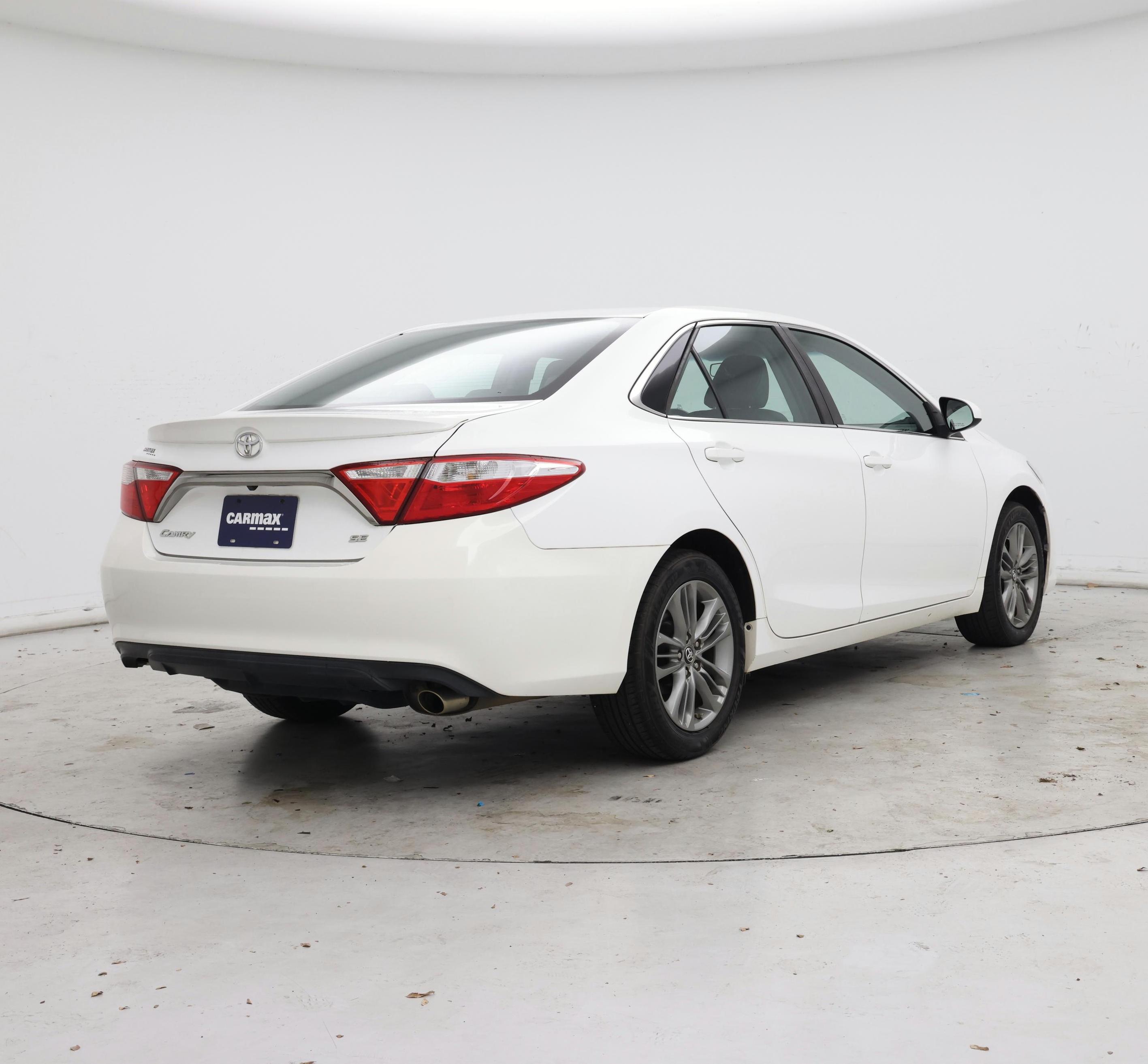 Thumbnail: 2017 Toyota Camry - 8