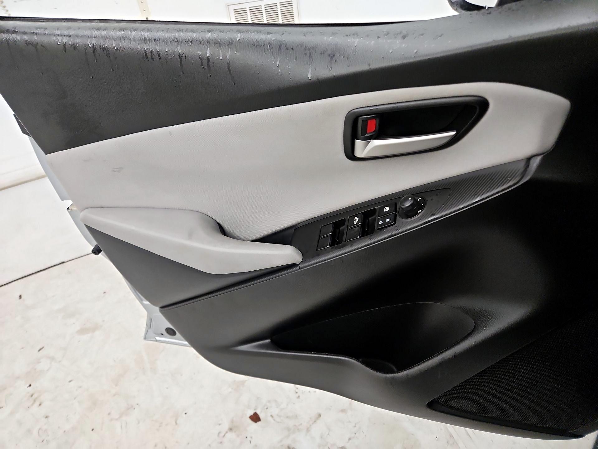 Thumbnail: 2020 Toyota Yaris - 12