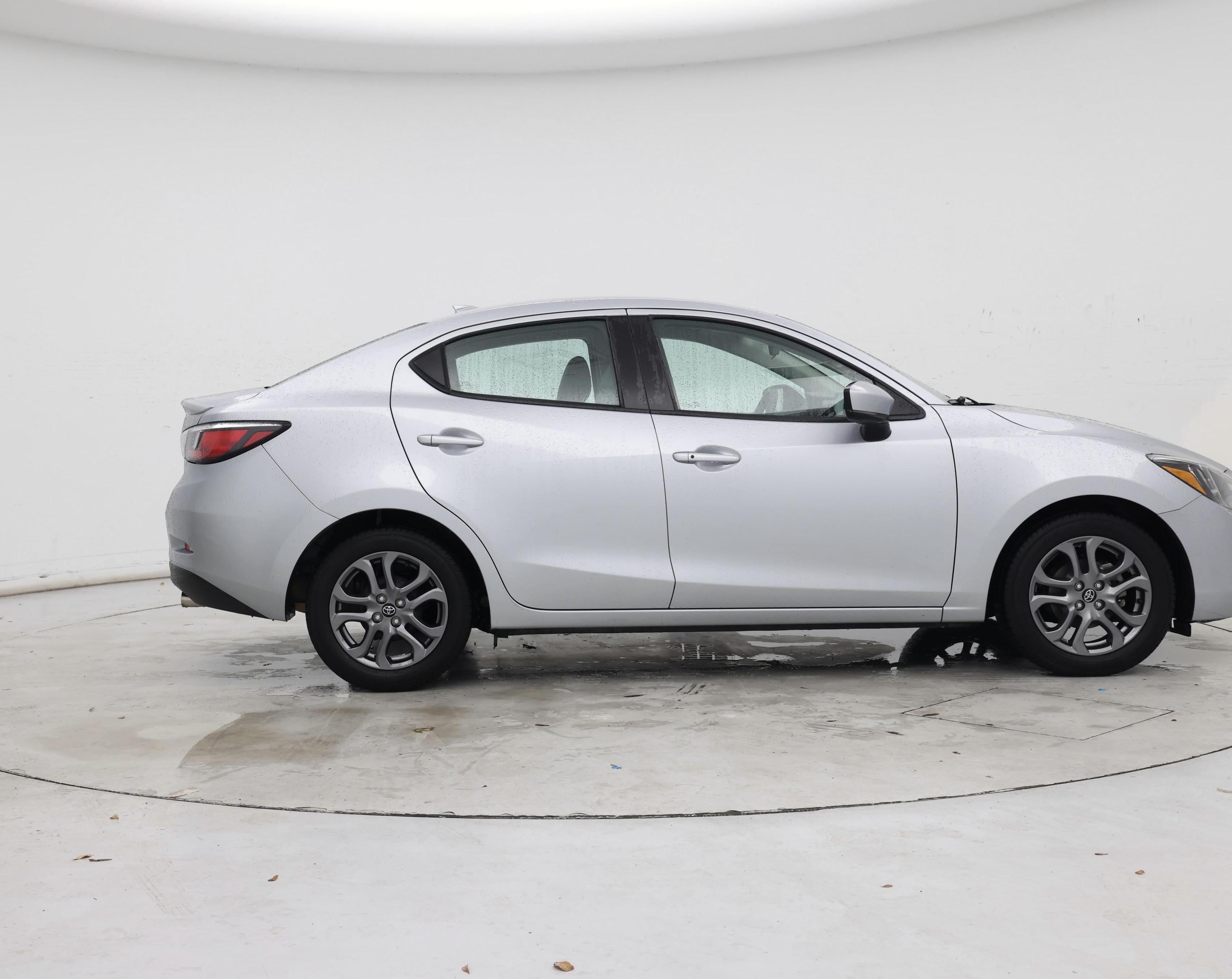 Thumbnail: 2020 Toyota Yaris - 7