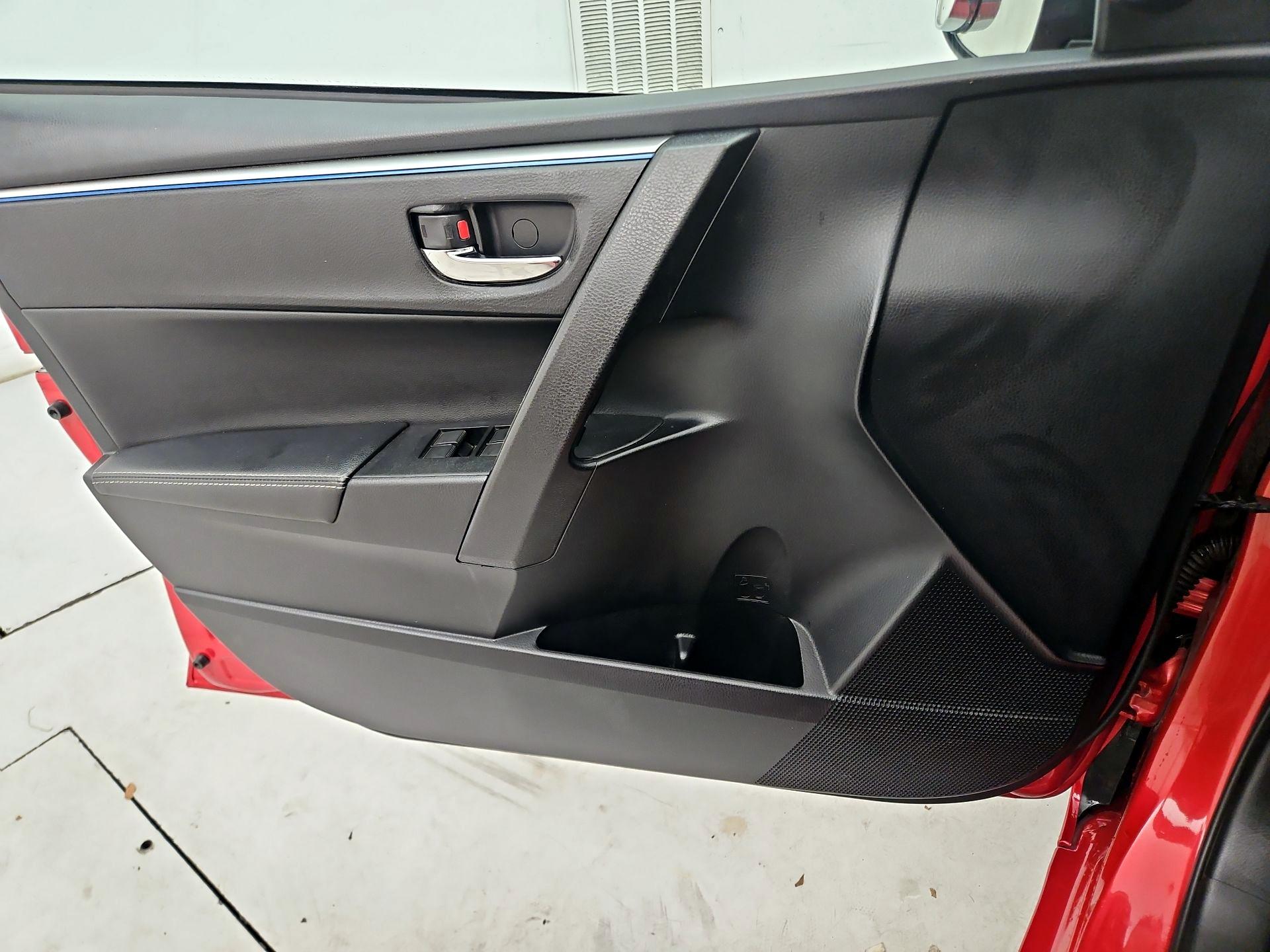 Thumbnail: 2014 Toyota Corolla - 12