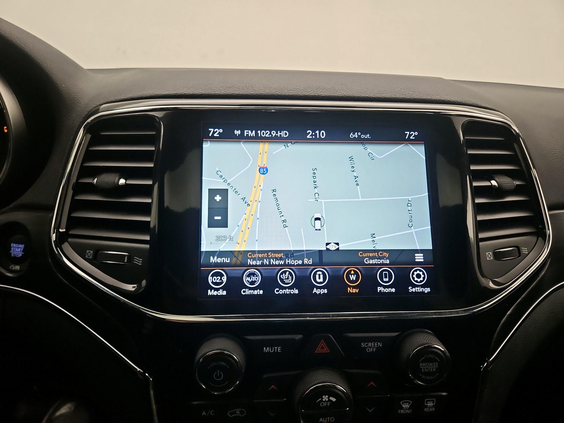 Thumbnail: 2021 Jeep Grand Cherokee - 14