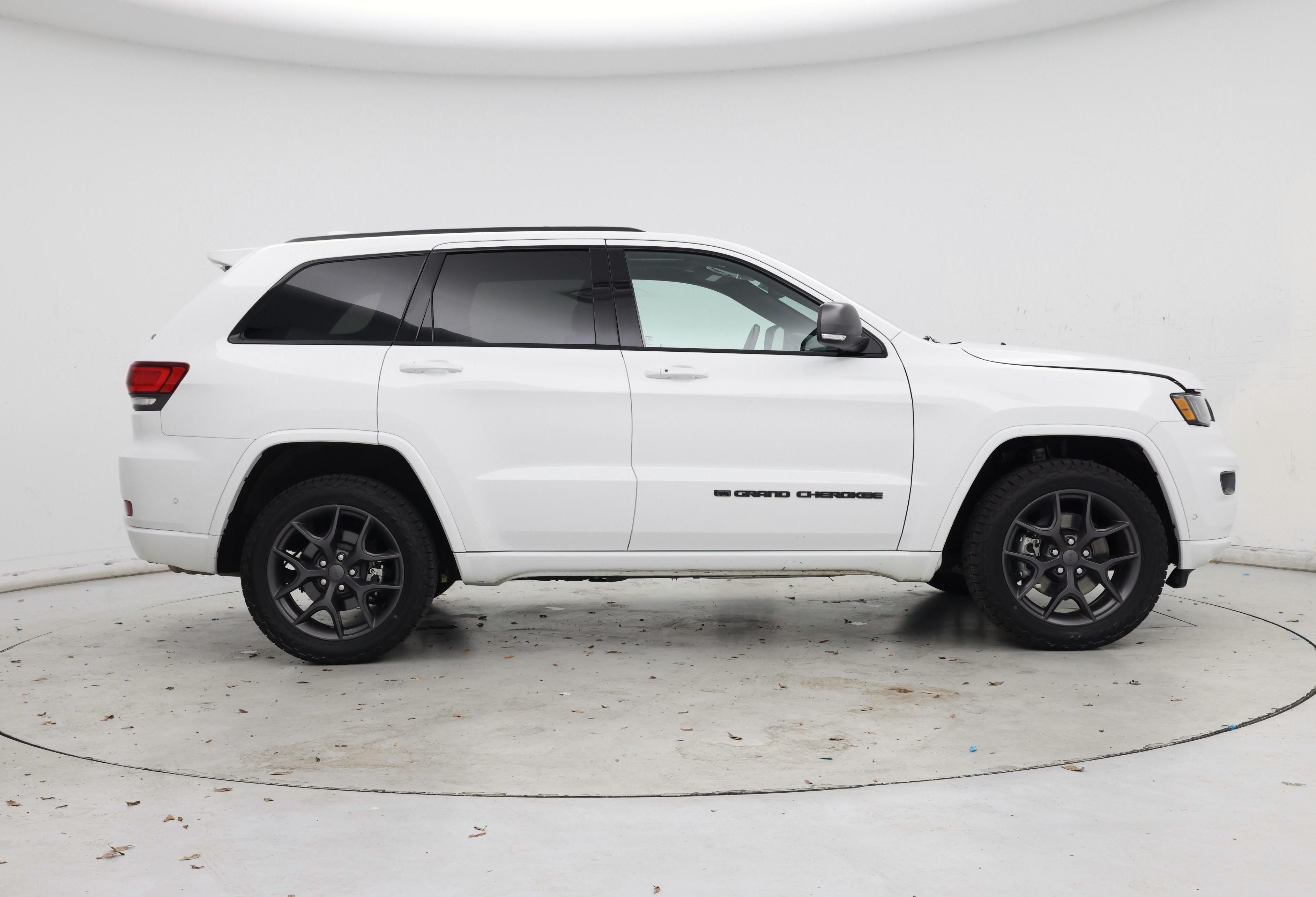 Thumbnail: 2021 Jeep Grand Cherokee - 7