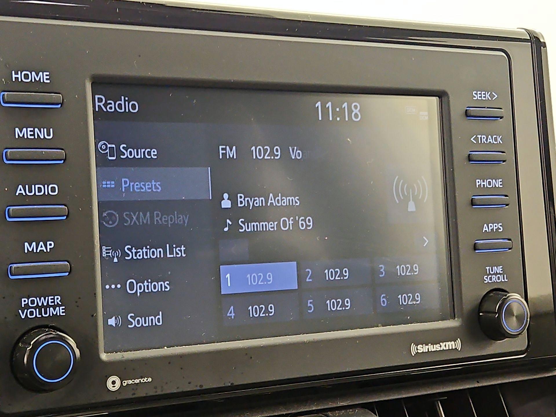 Thumbnail: 2022 Toyota RAV4 - 15