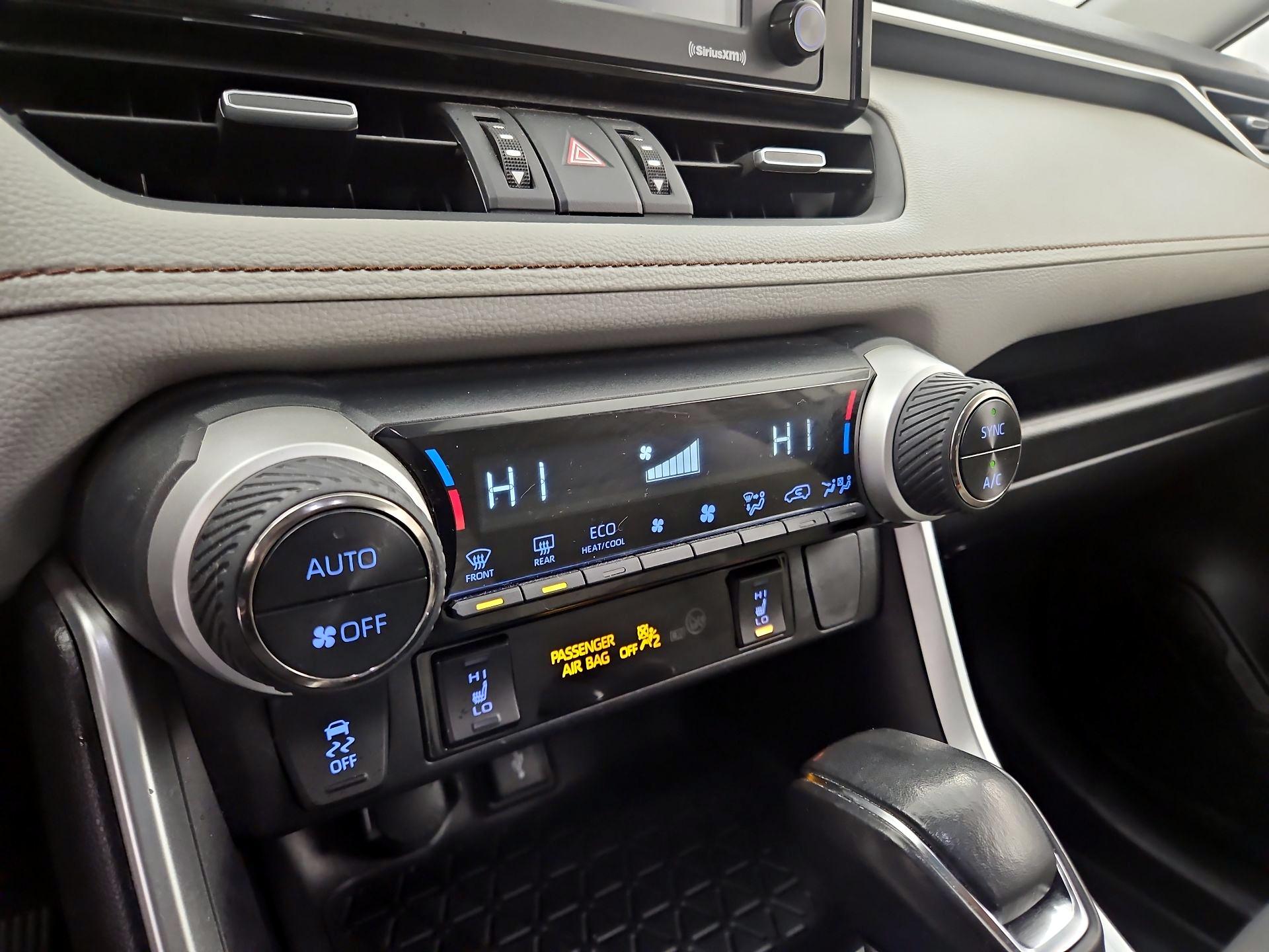 Thumbnail: 2022 Toyota RAV4 - 16