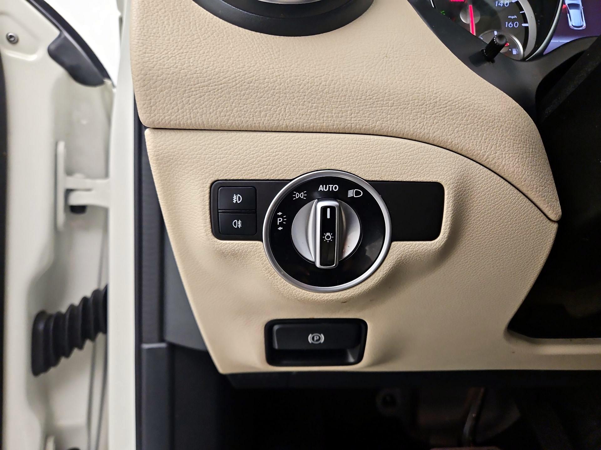 Thumbnail: 2017 Mercedes-Benz GLA - 13