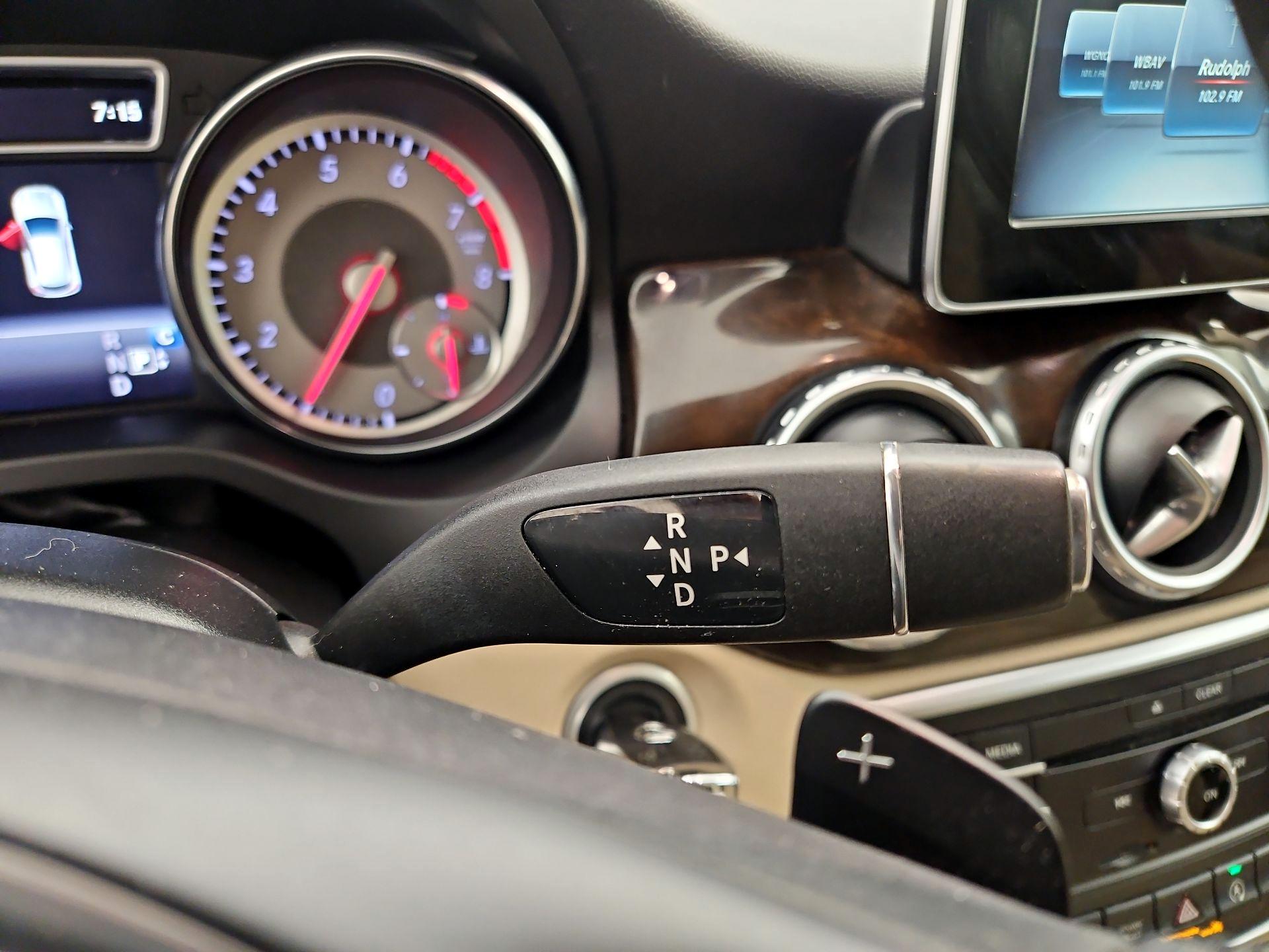 Thumbnail: 2017 Mercedes-Benz GLA - 18