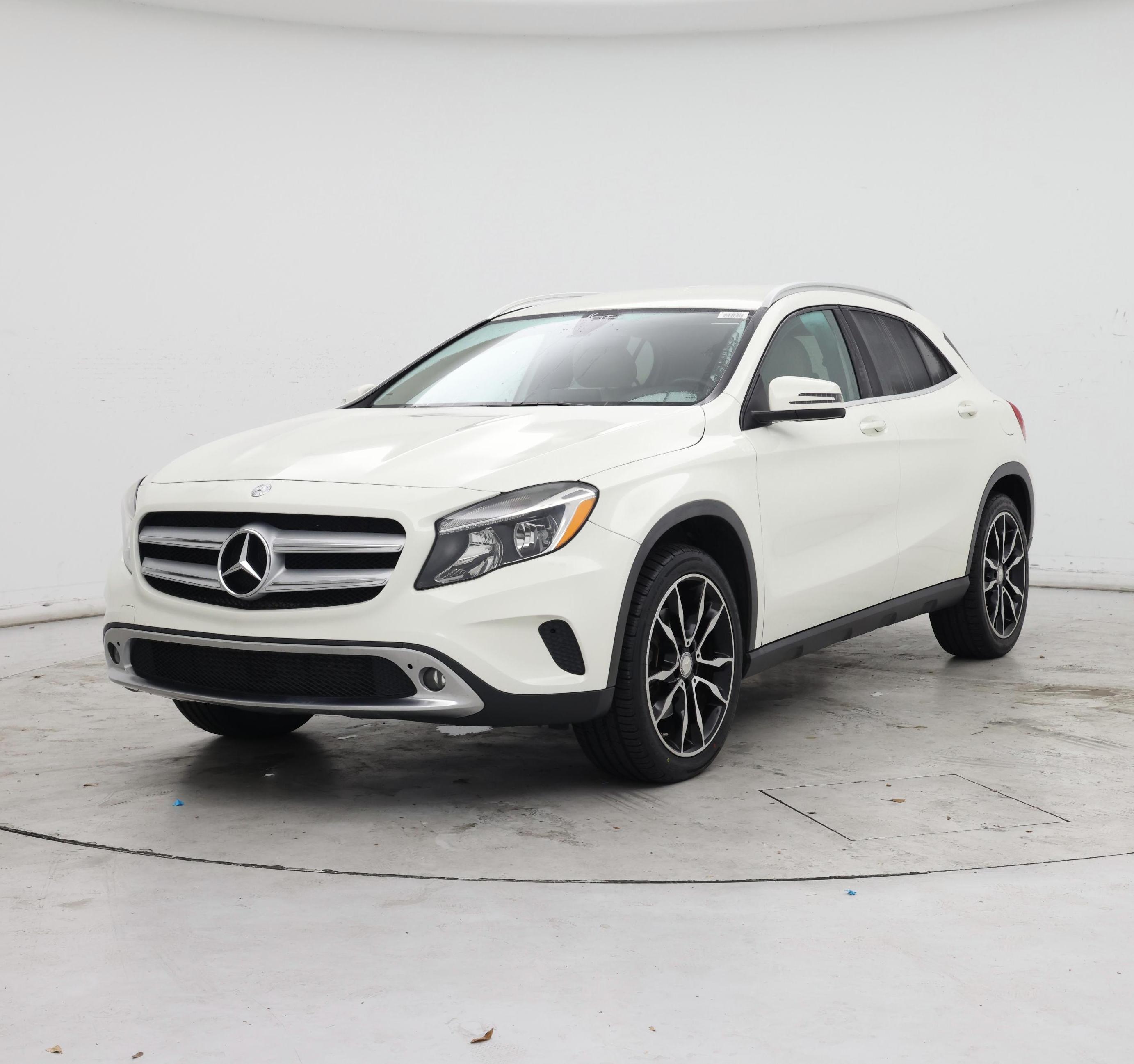 Thumbnail: 2017 Mercedes-Benz GLA - 4