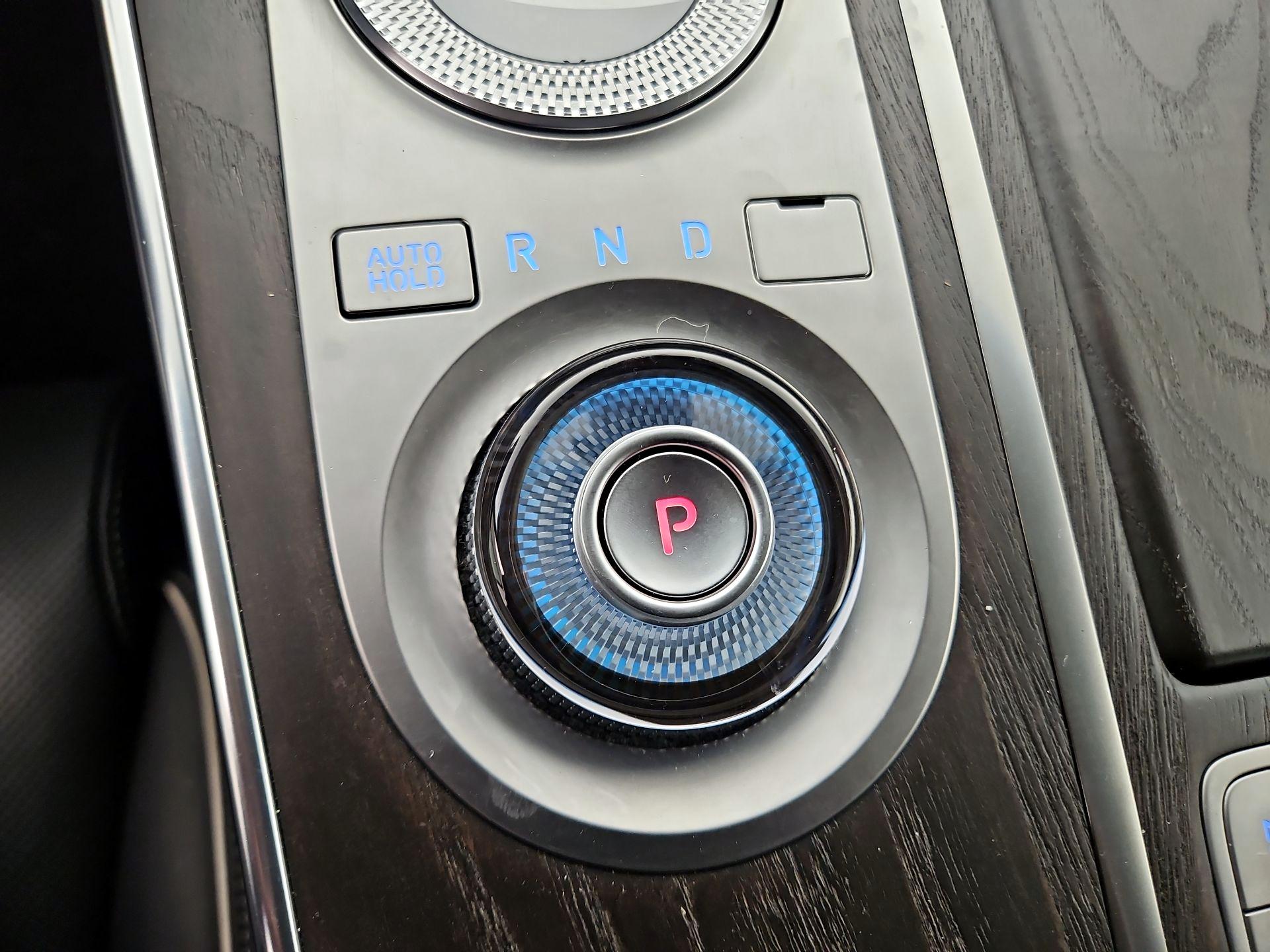 Thumbnail: 2022 Genesis GV80 - 18