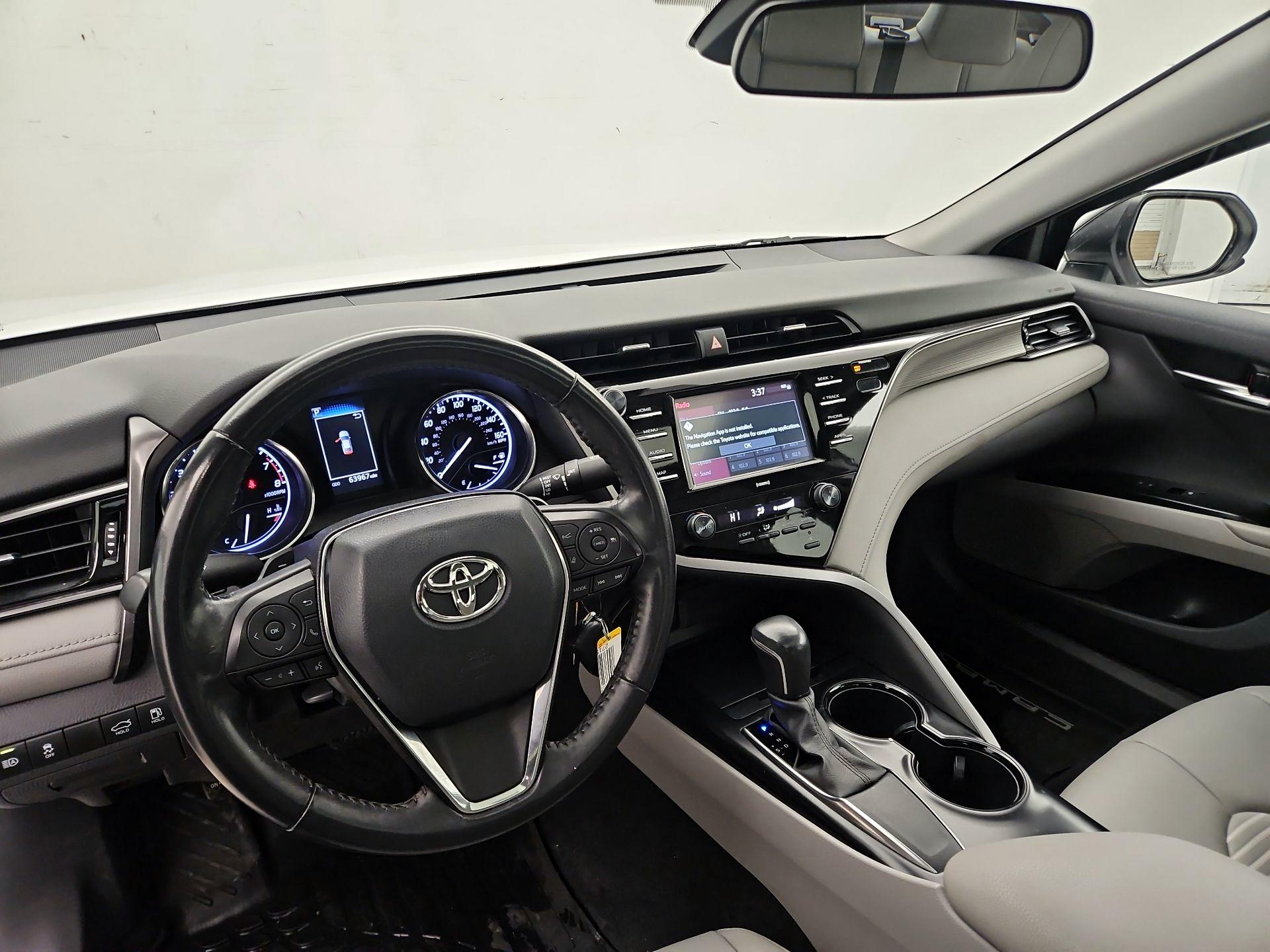 Thumbnail: 2020 Toyota Camry - 9