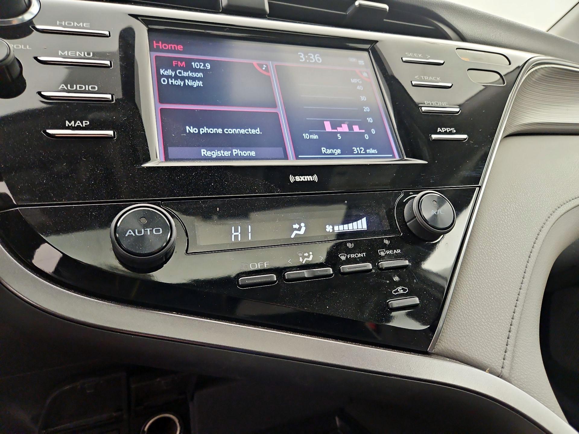 Thumbnail: 2020 Toyota Camry - 16