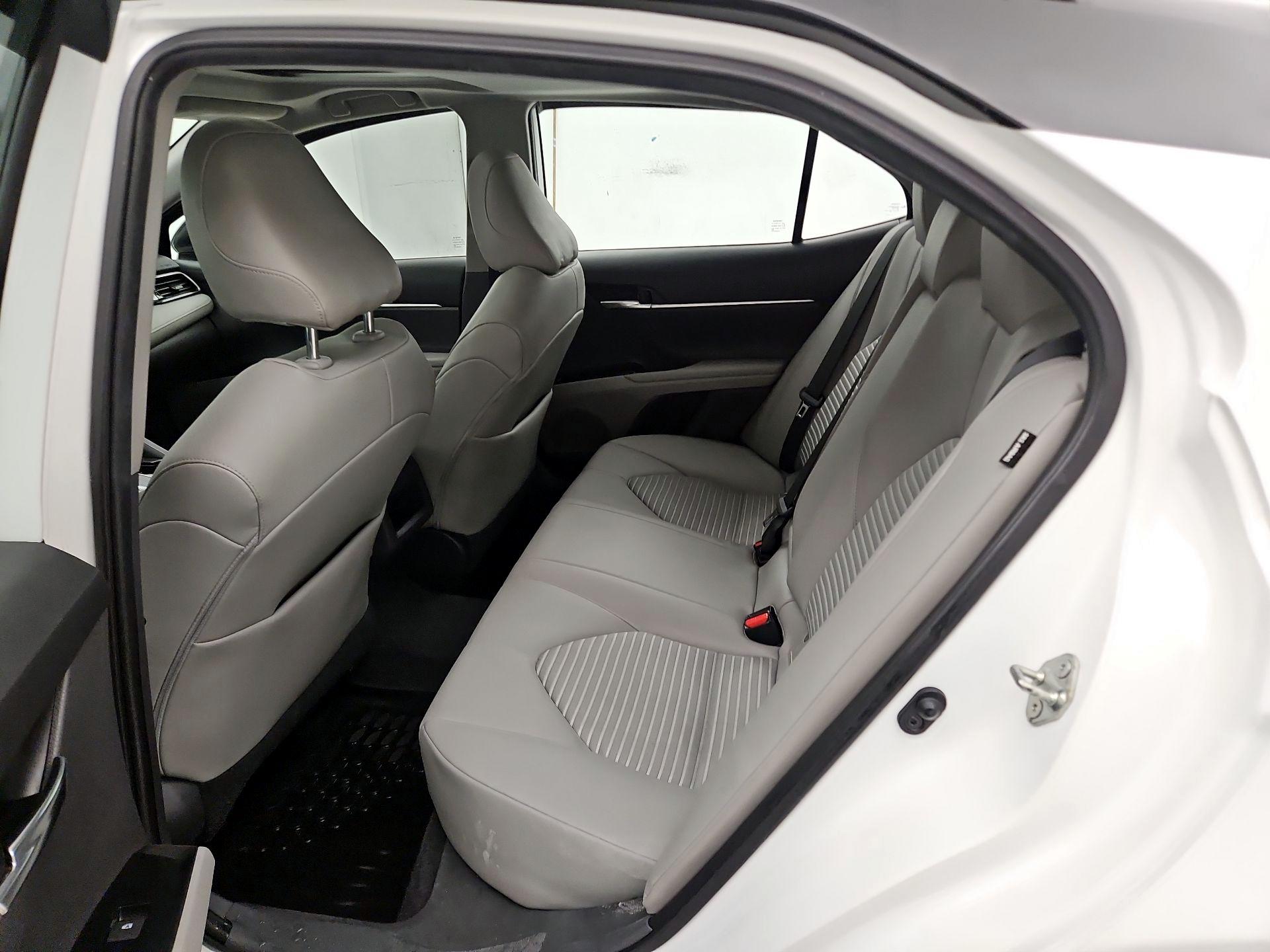 Thumbnail: 2020 Toyota Camry - 20