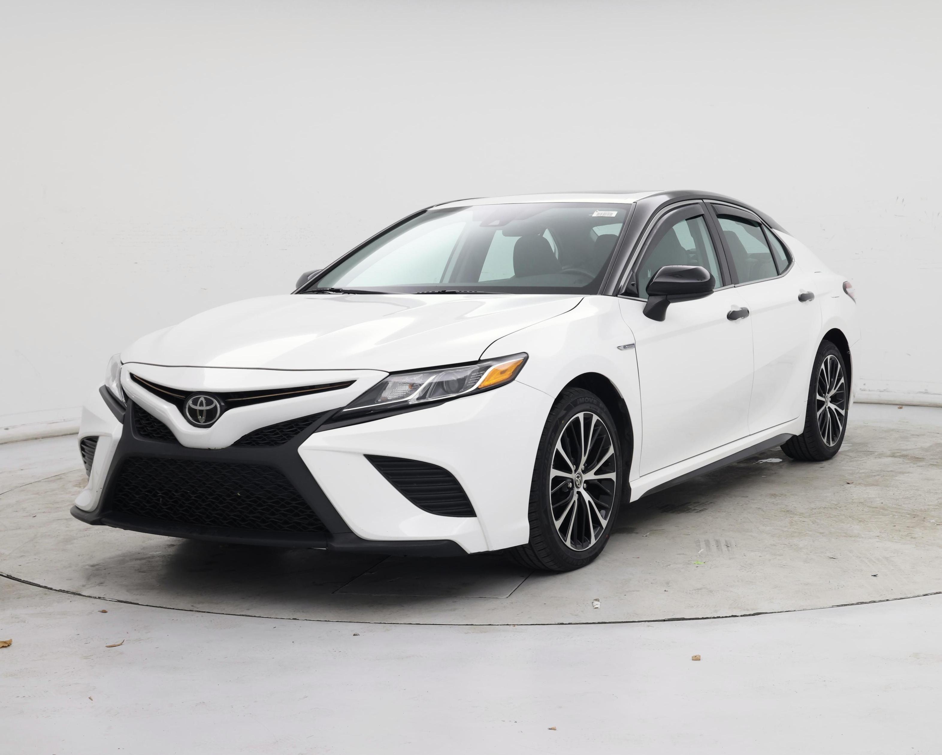 Thumbnail: 2020 Toyota Camry - 4
