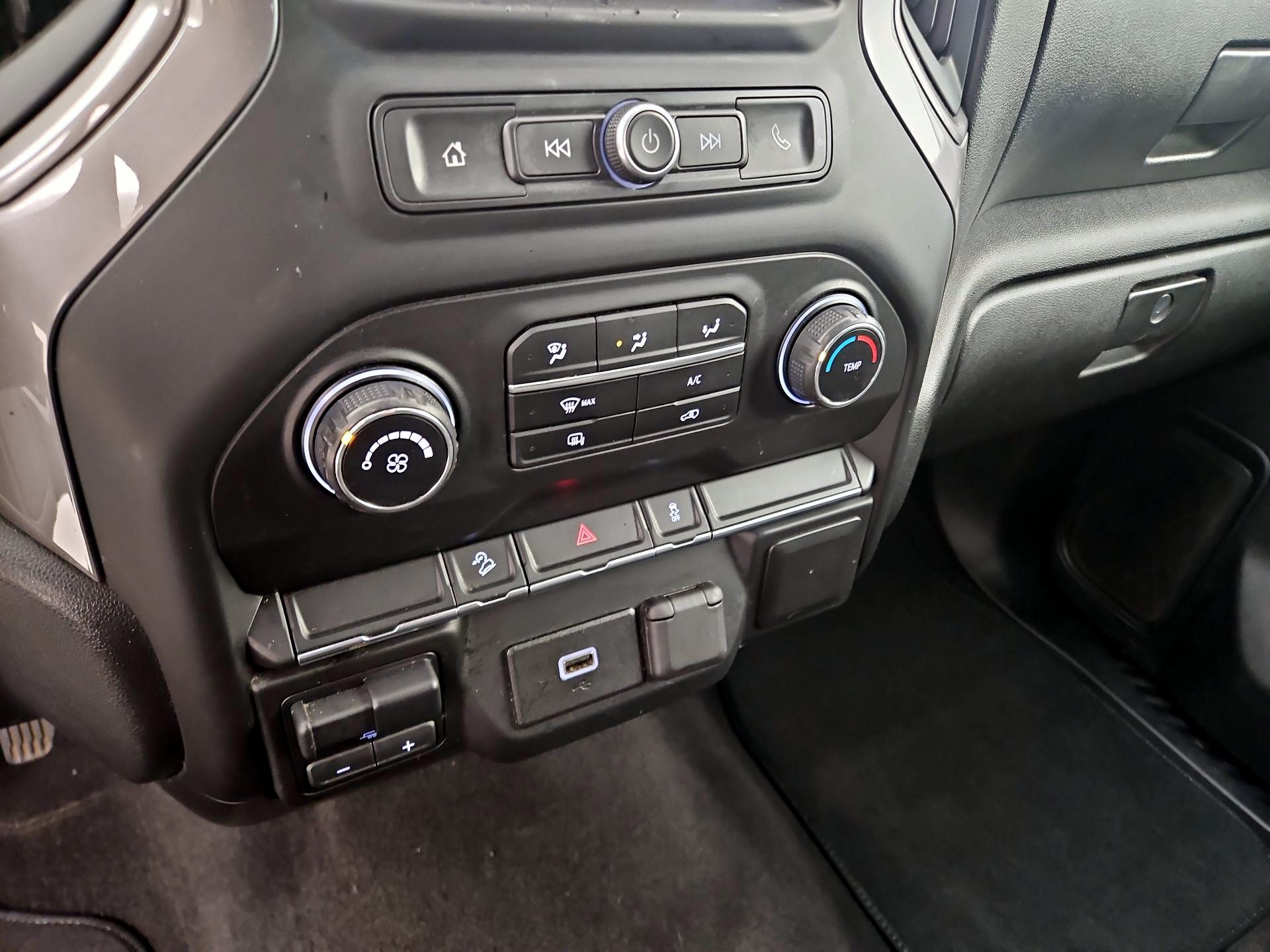 Thumbnail: 2020 Chevrolet Silverado 1500 - 16