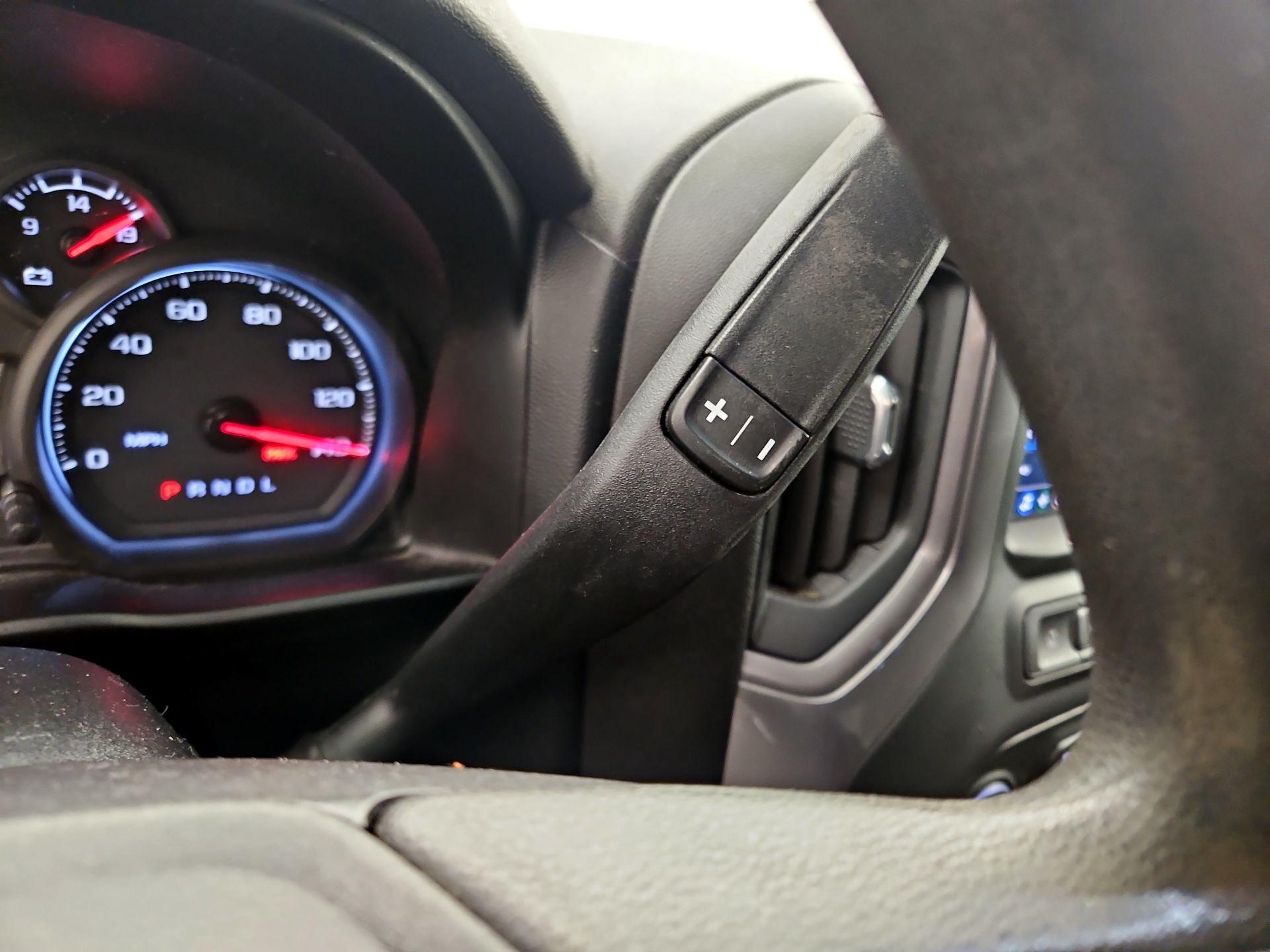 Thumbnail: 2020 Chevrolet Silverado 1500 - 17