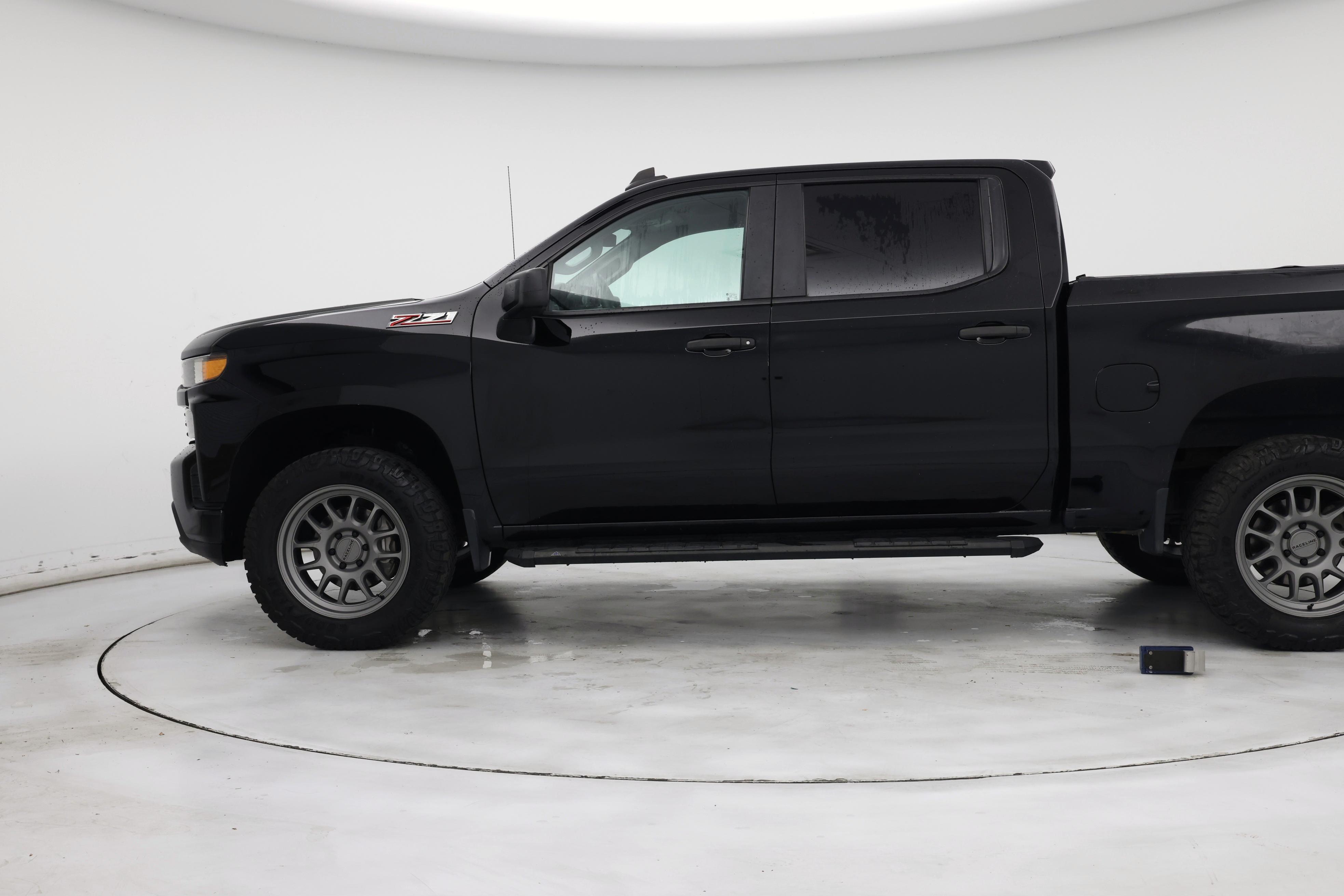 Thumbnail: 2020 Chevrolet Silverado 1500 - 3