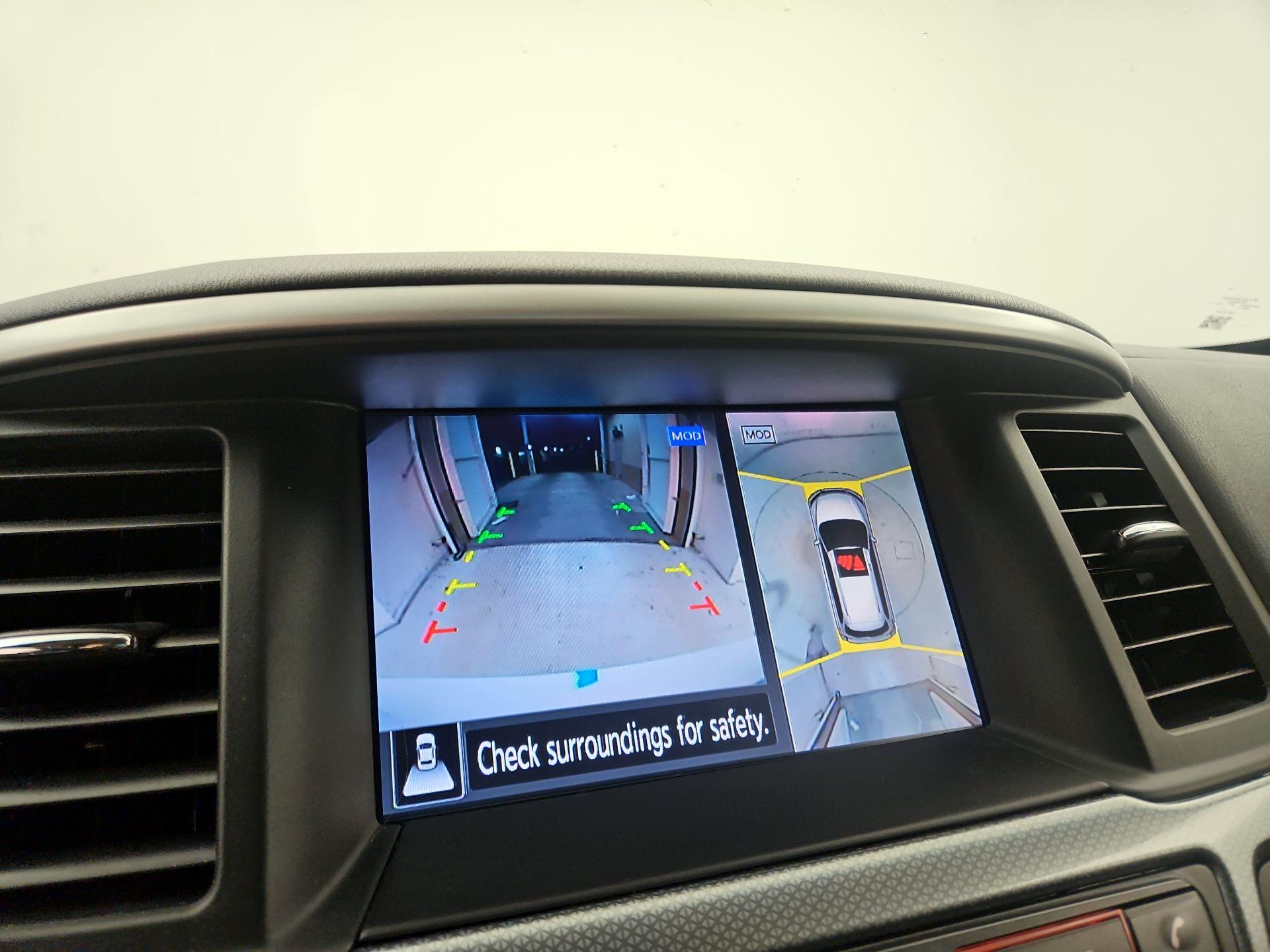 Thumbnail: 2018 Nissan Pathfinder - 15