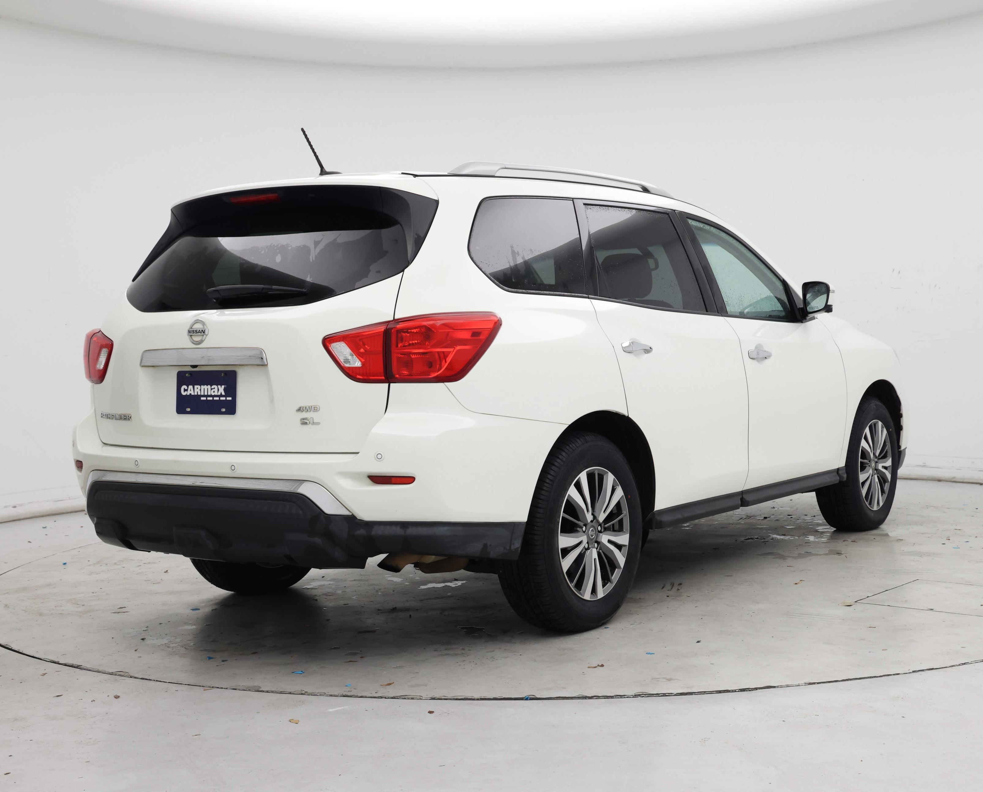 Thumbnail: 2018 Nissan Pathfinder - 8