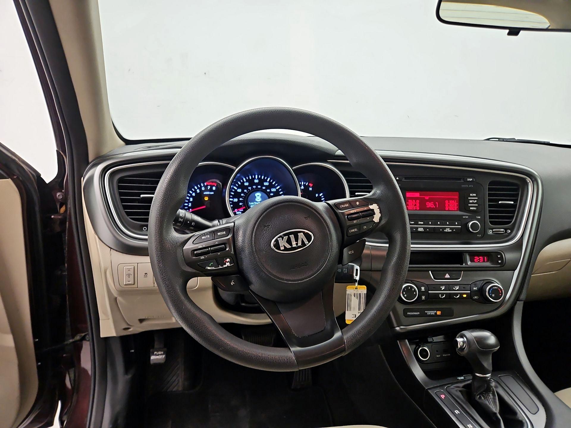 Thumbnail: 2014 Kia Optima - 10