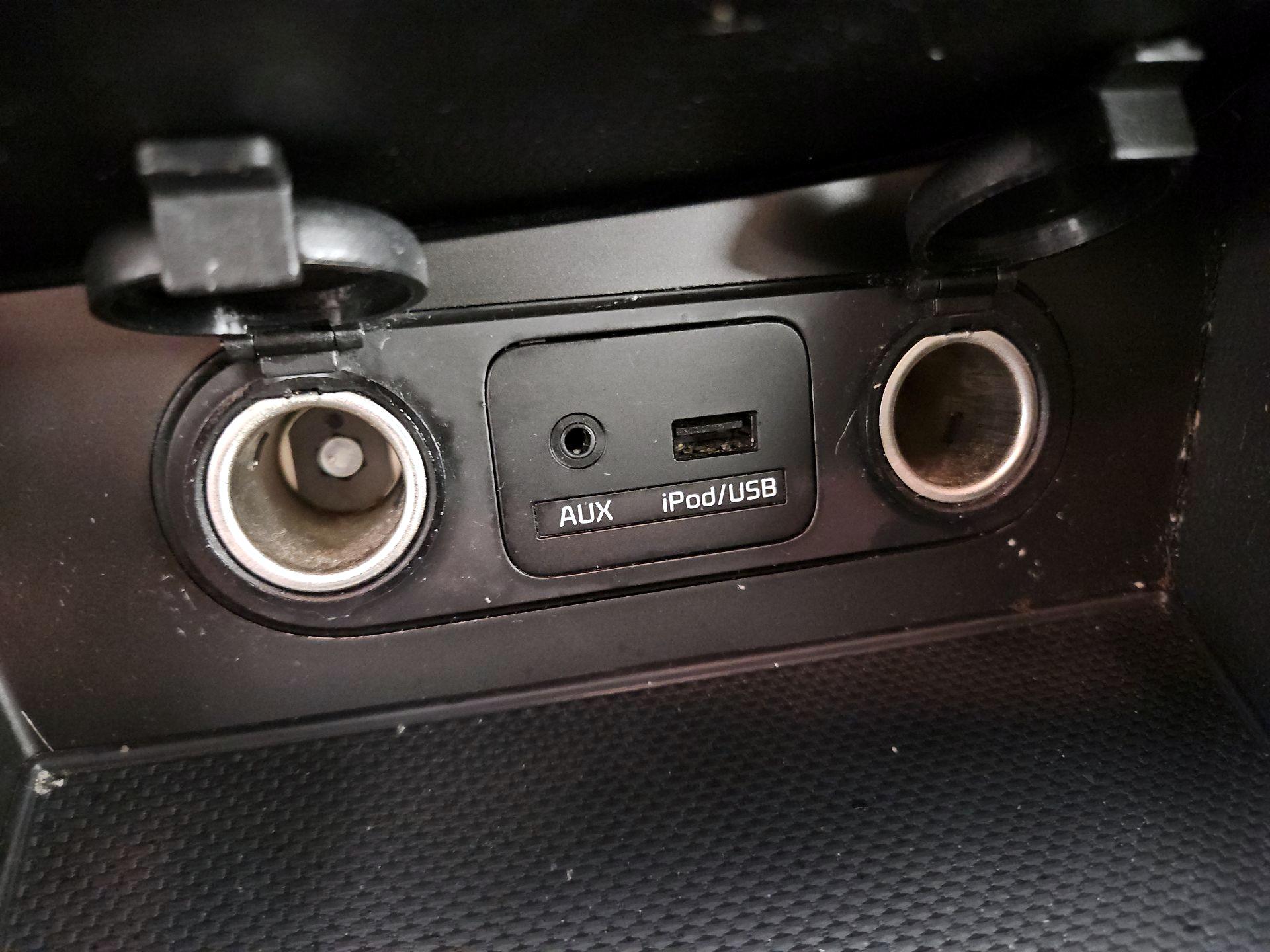 Thumbnail: 2014 Kia Optima - 17