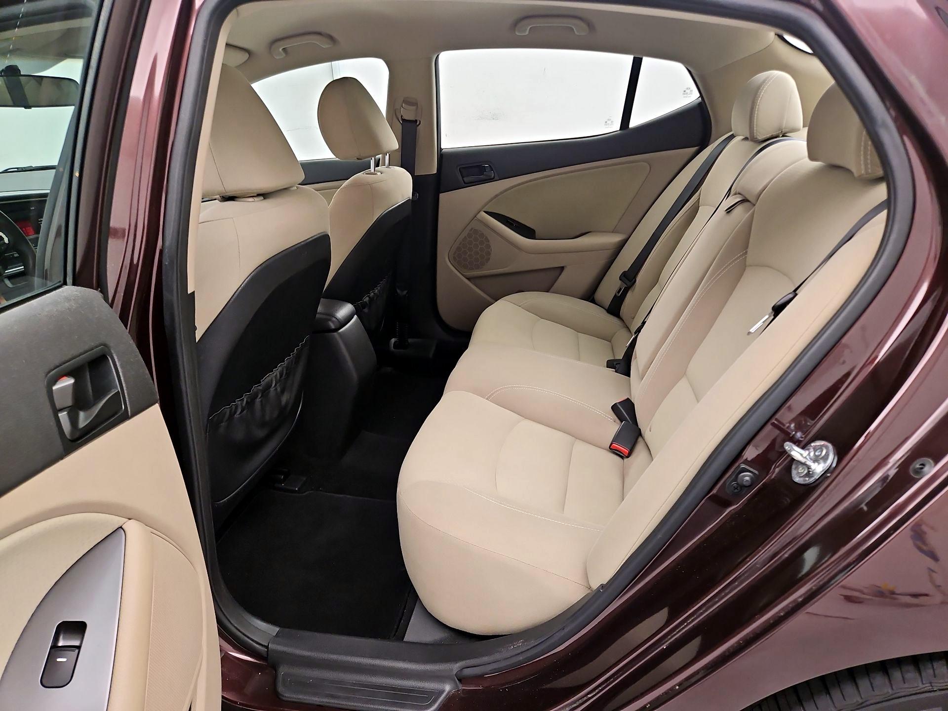 Thumbnail: 2014 Kia Optima - 18