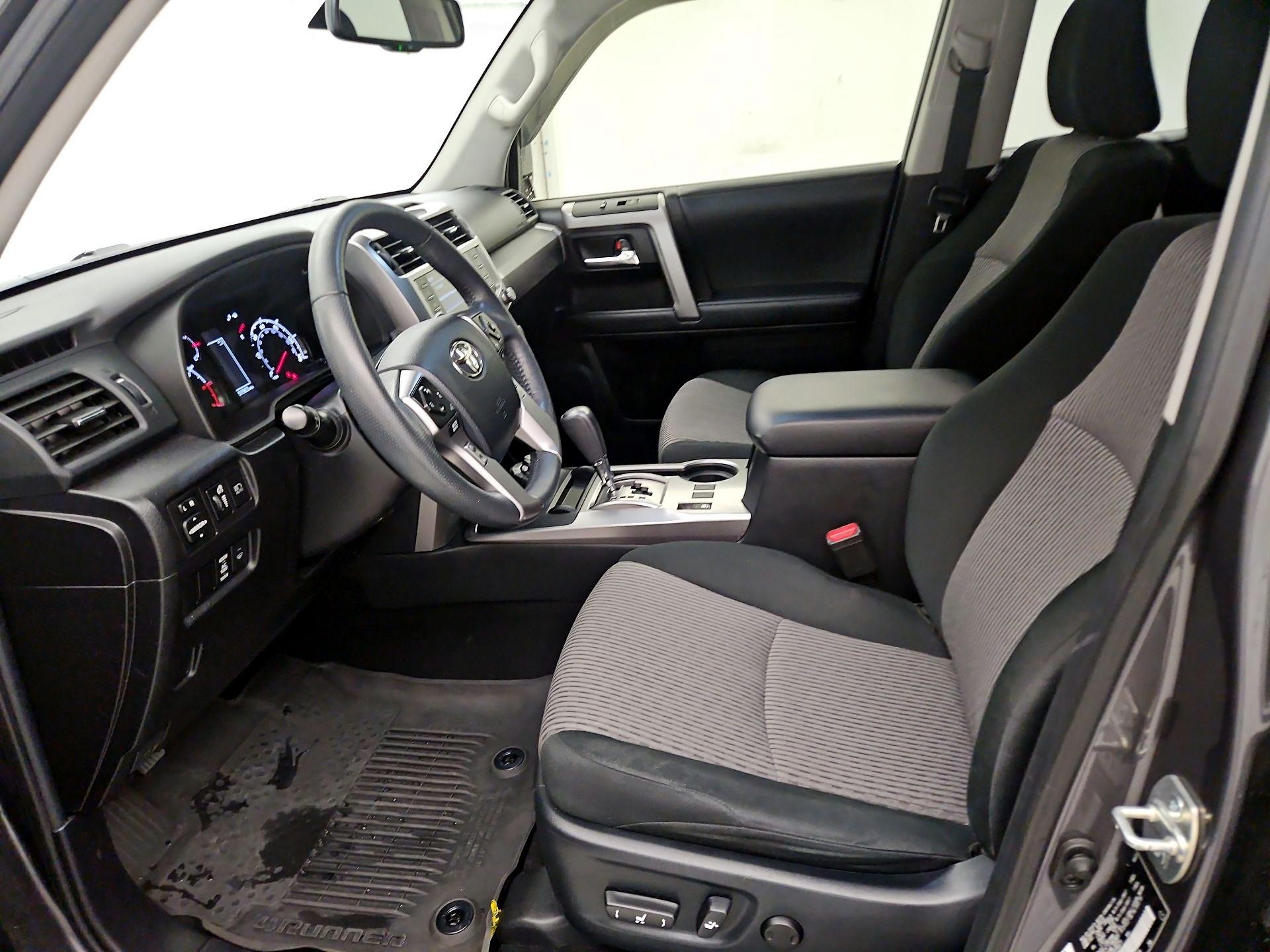 Thumbnail: 2022 Toyota 4Runner - 11