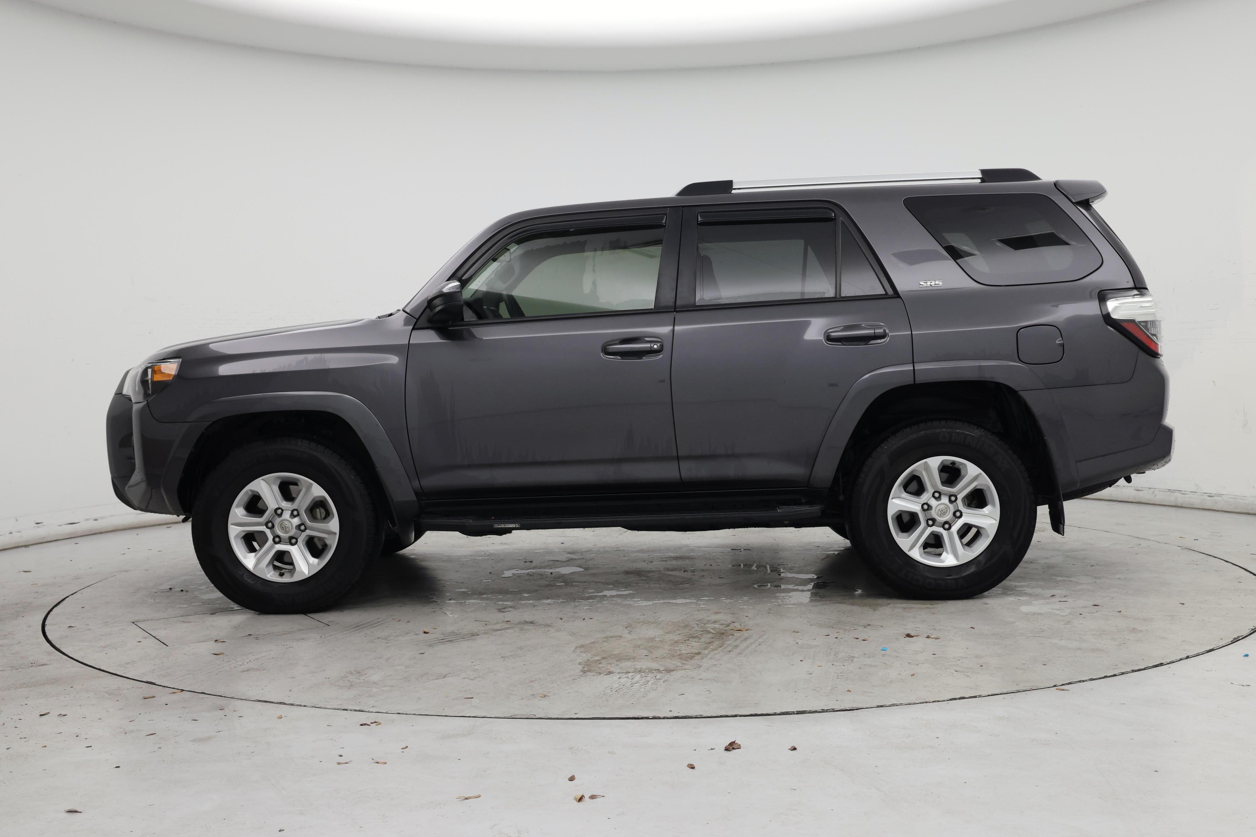 Thumbnail: 2022 Toyota 4Runner - 3