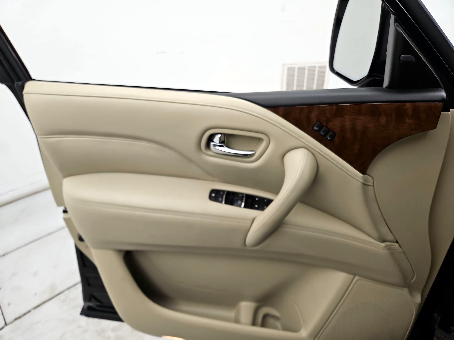 Thumbnail: 2019 INFINITI QX80 - 12