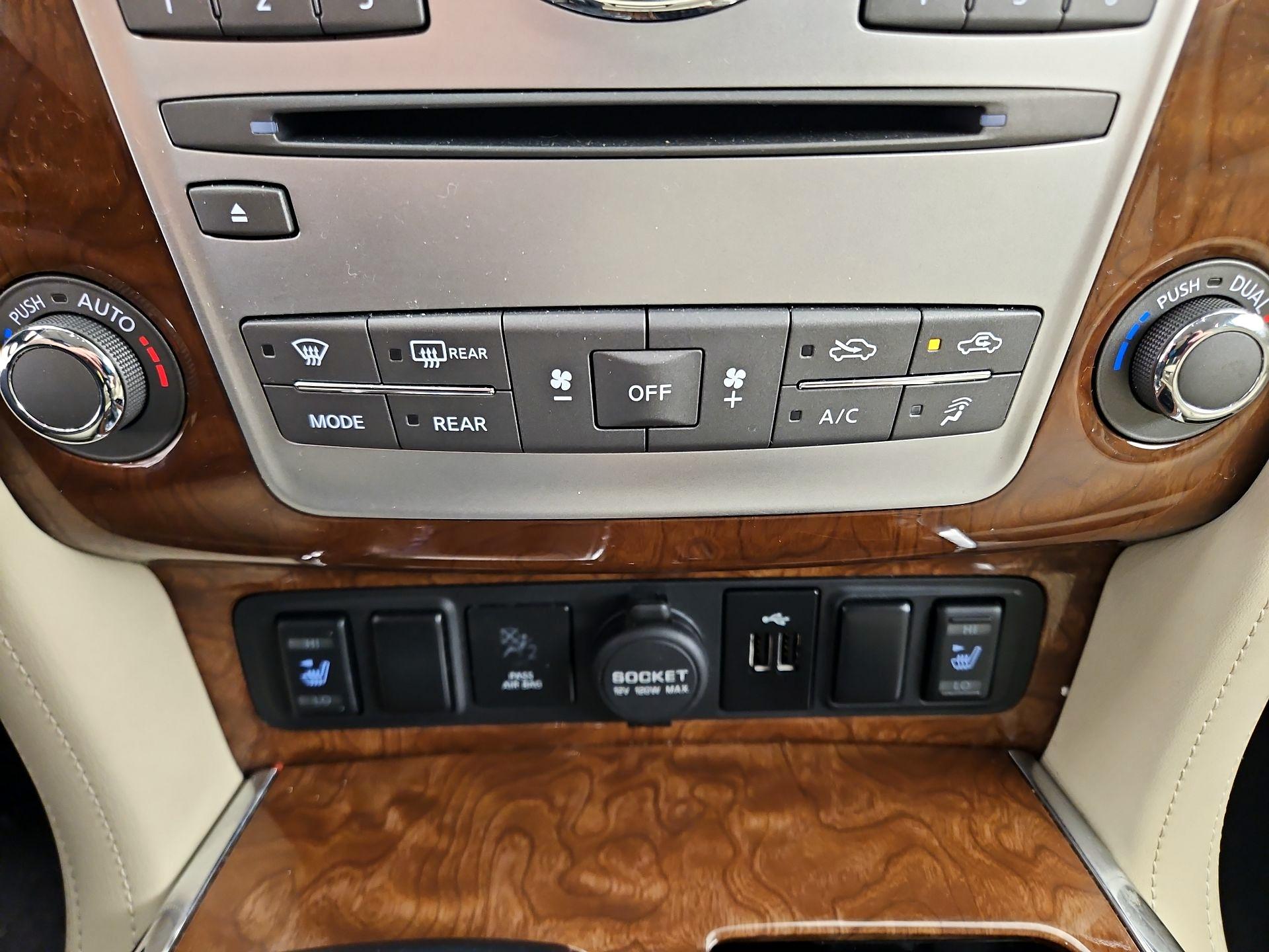 Thumbnail: 2019 INFINITI QX80 - 17