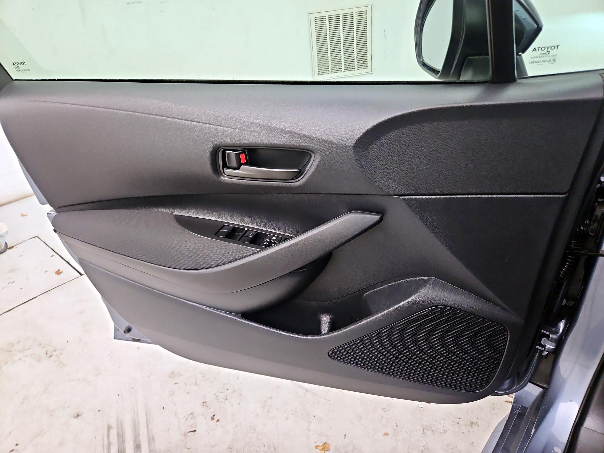 Thumbnail: 2025 Toyota Corolla - 12